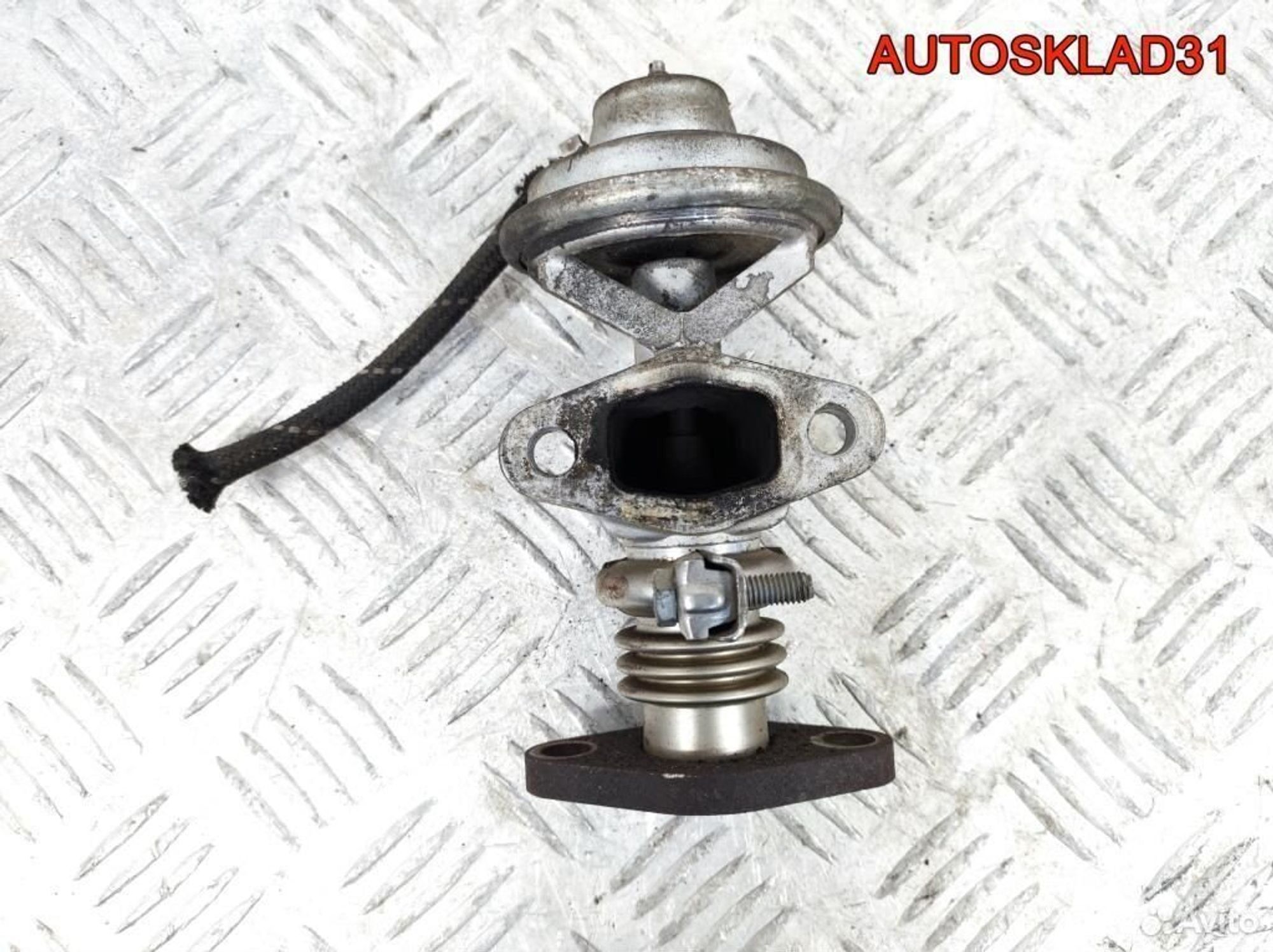 Клапан EGR егр Volkswagen Golf 1.9 AQM 038131501, 1100 рублей, Дубовое