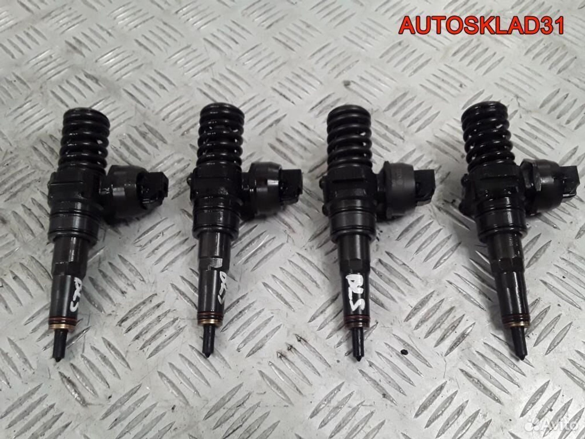 Форсунка дизельная VW Touran 1,9 BLS 038130073BN, 7000 рублей, Дубовое