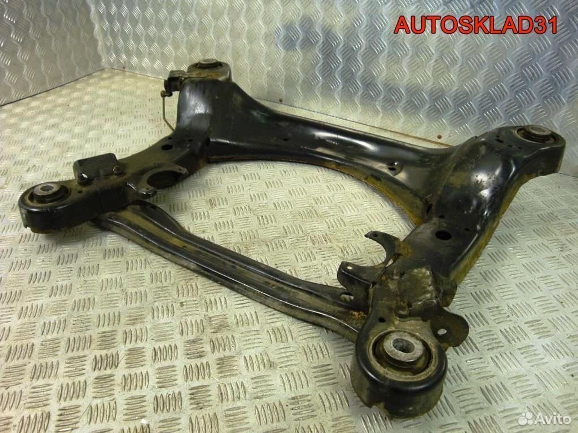 Балка подмоторная Audi A6 C6 4F0399313AA, 5900 рублей, Дубовое