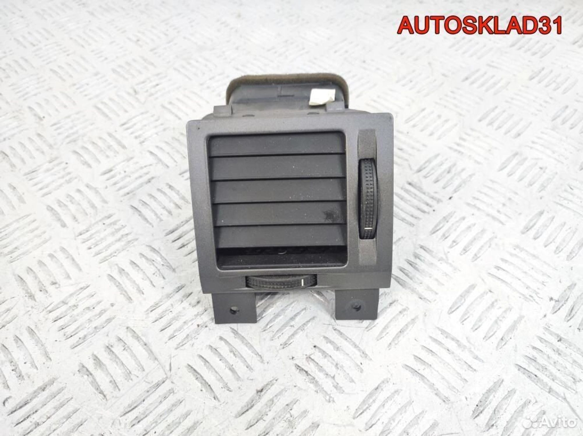 Дефлектор воздушный правый Opel Vectra C 9177169, 900 рублей, Дубовое