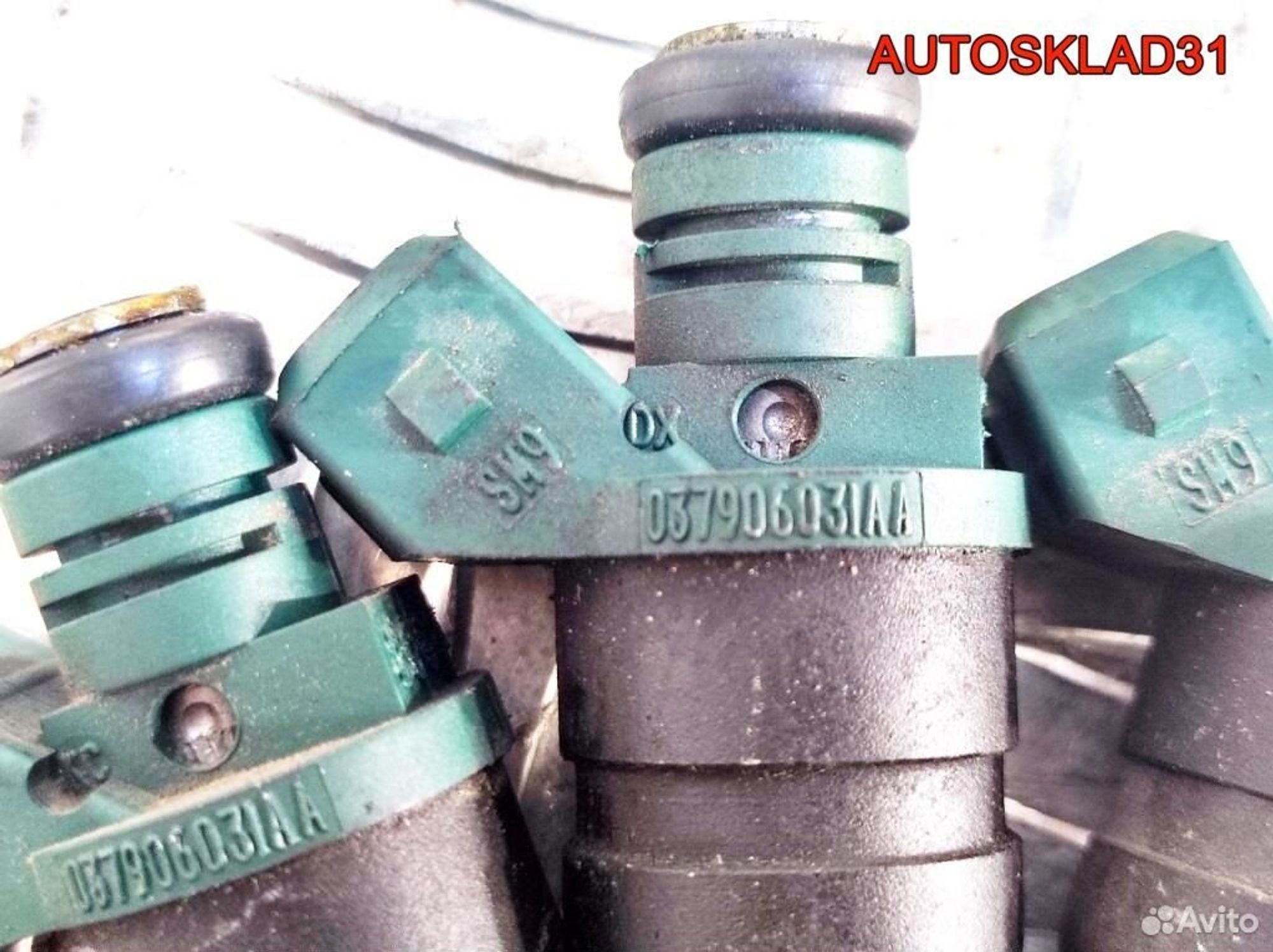 Форсунка топливная VW Golf 4 1,6 AKL 037906031AA, 800 рублей, Дубовое