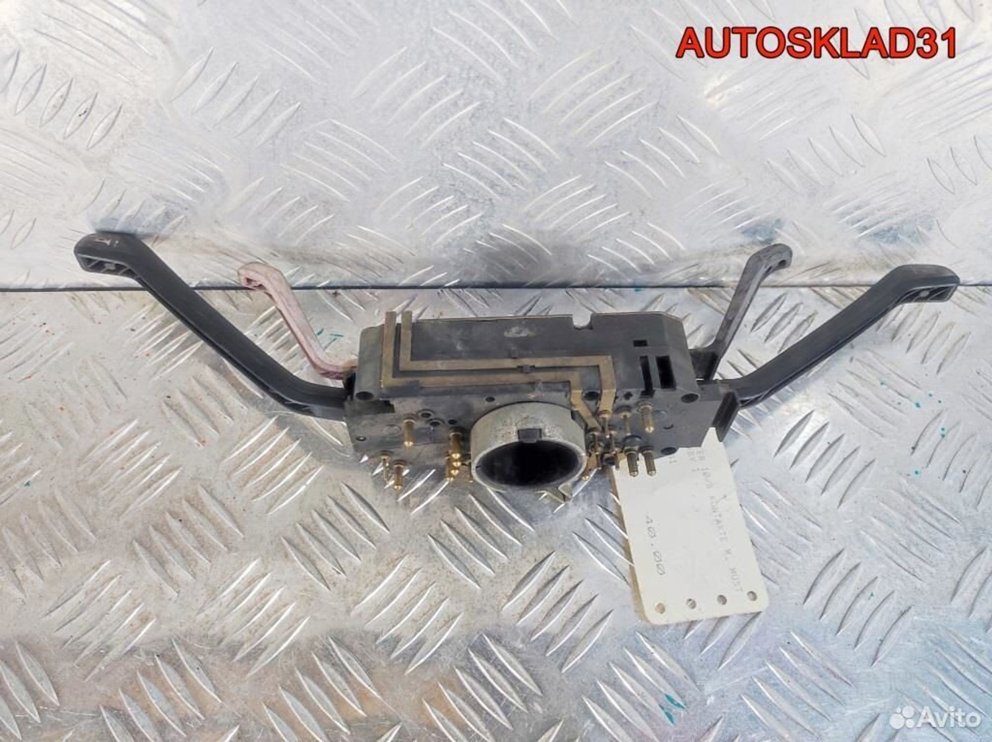 Переключатель подрулевой VW Polo 861953513D, 3600 рублей, Дубовое