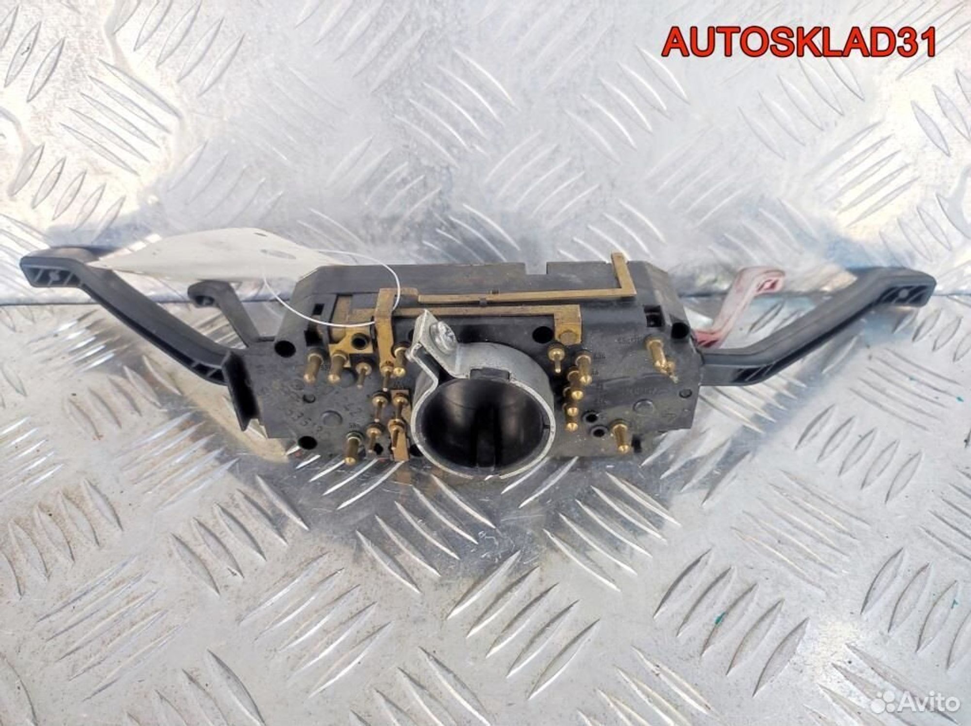 Переключатель подрулевой VW Polo 861953513D, 3600 рублей, Дубовое