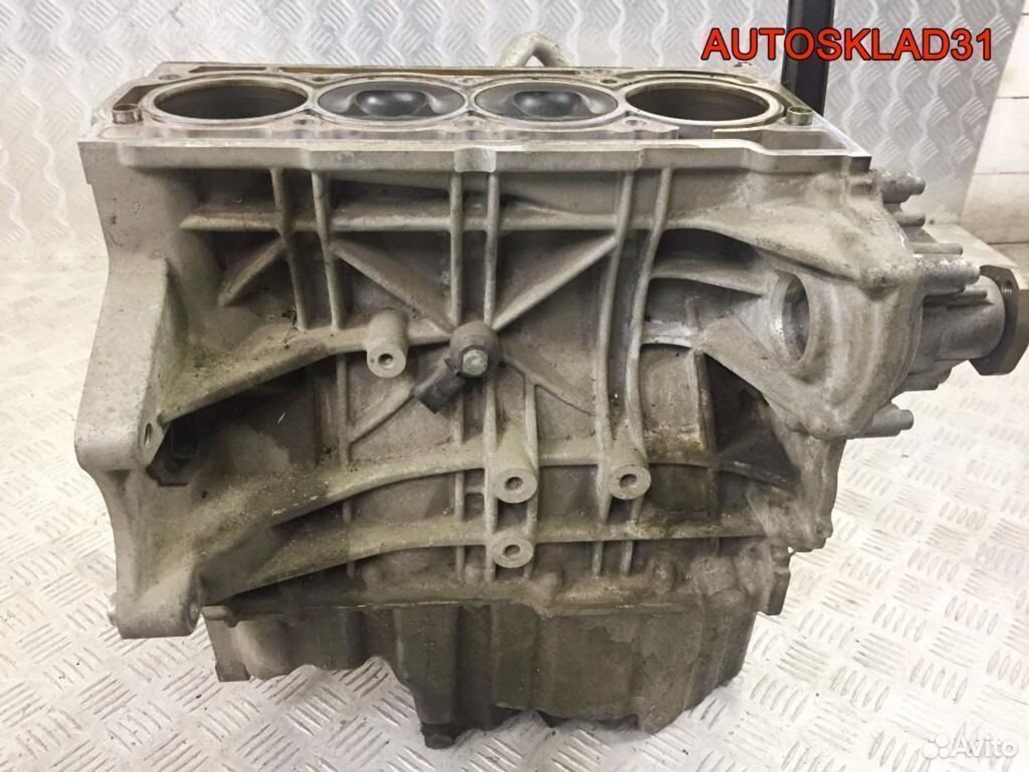 Блок двигателя Volkswagen Golf 5 BLP 03C103019G, 5400 рублей, Дубовое