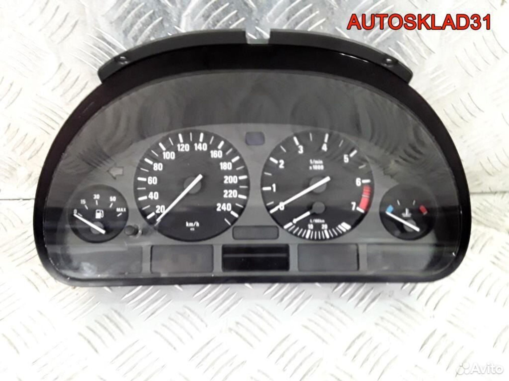 Панель приборов BMW E39 АКПП 2,8i 62118375669, 4100 рублей, Дубовое