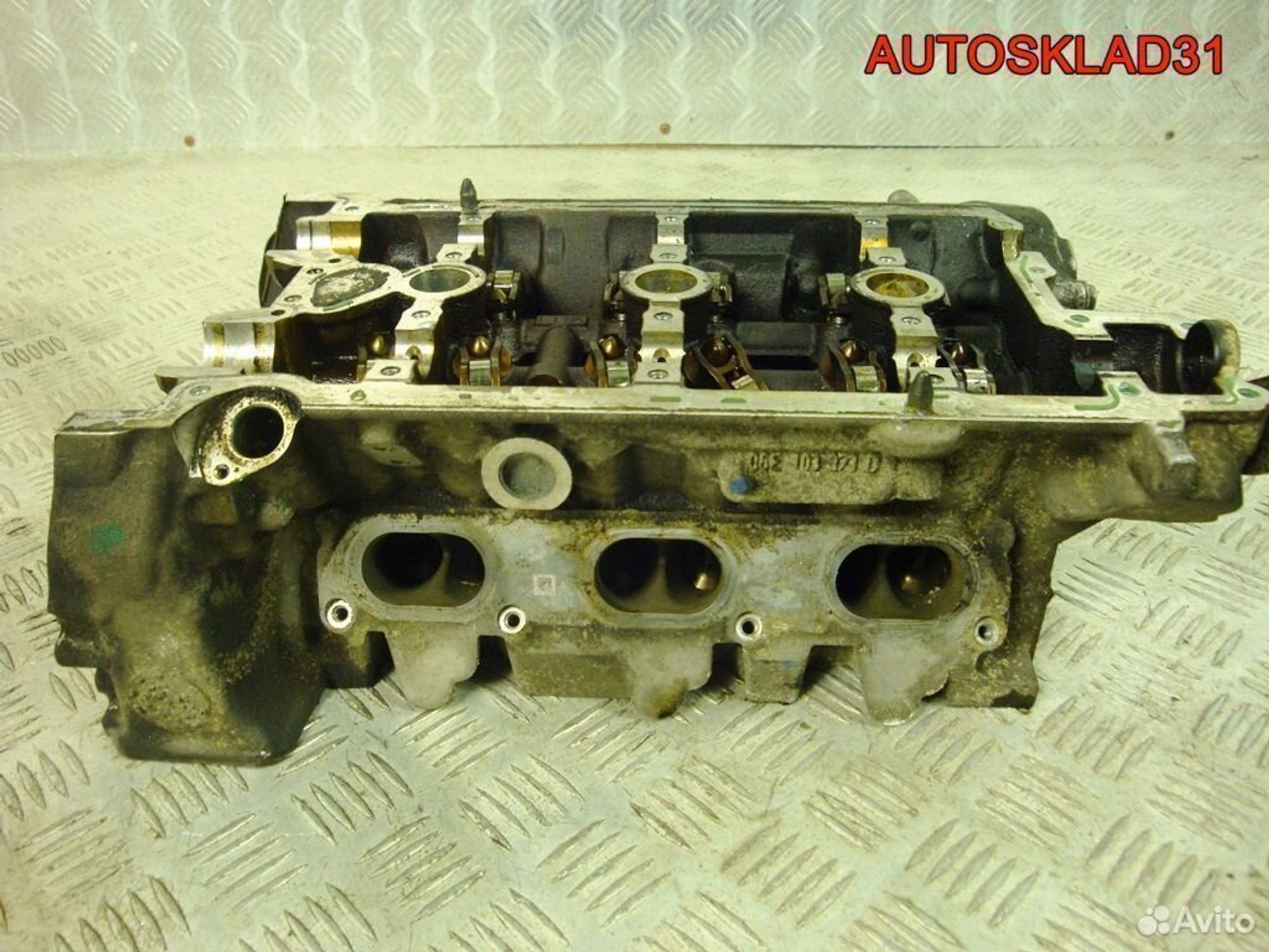 Головка блока левая Audi A6 C6 2,4 BDW 06E103373D, 9000 рублей, Дубовое