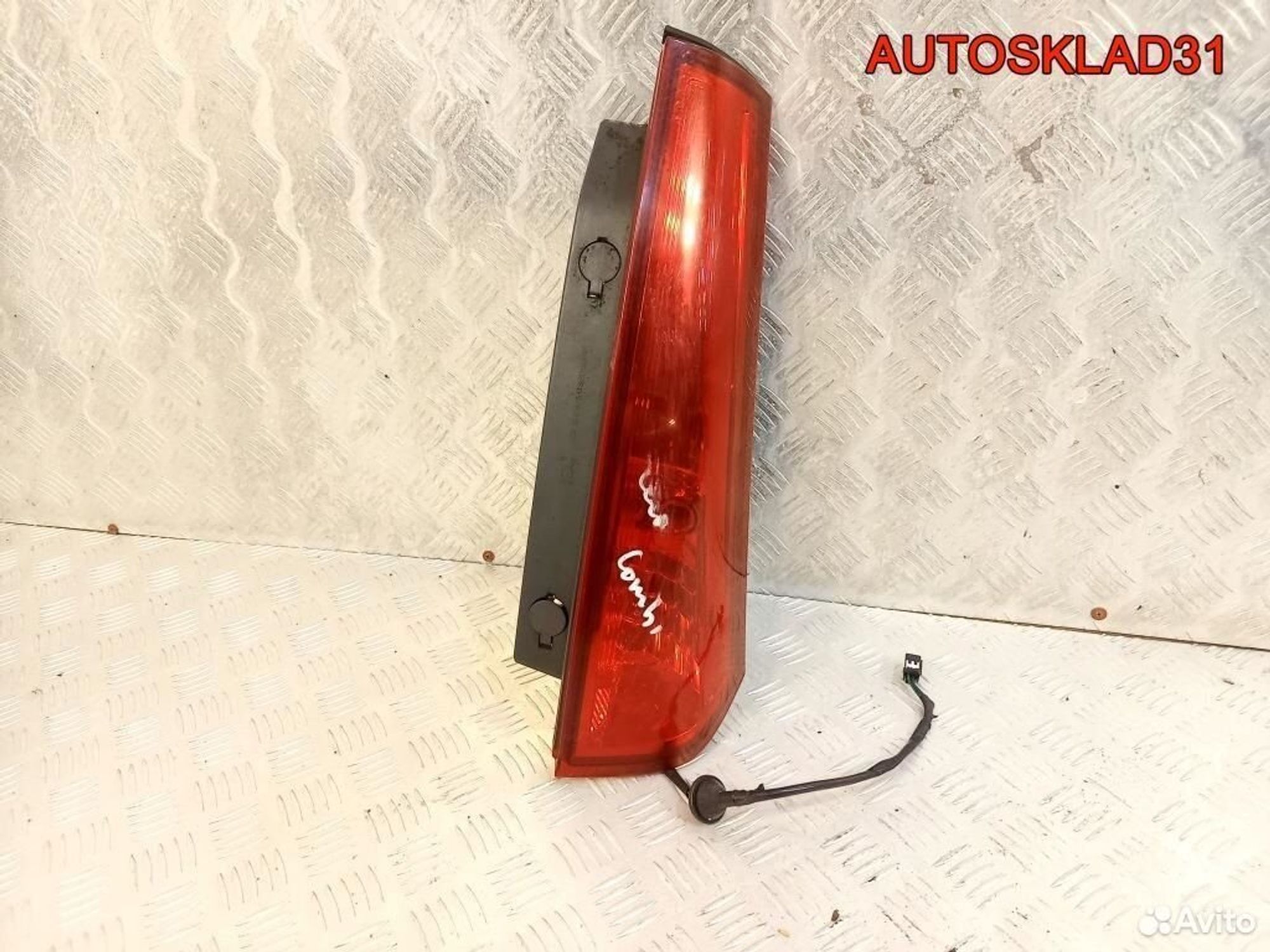 Фонарь задний правый Kia Ceed 924041H350 Универсал, 2600 рублей, Дубовое