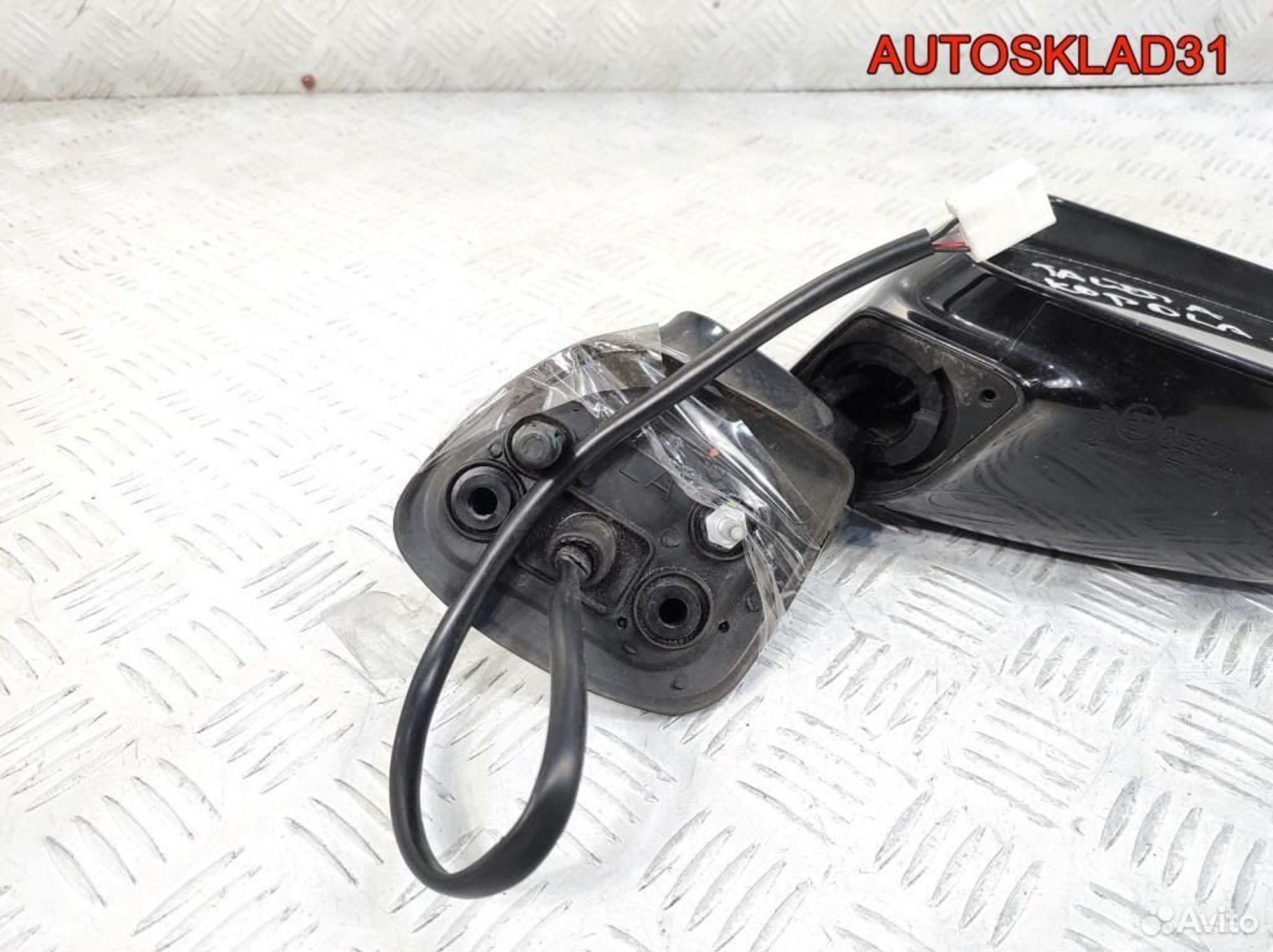 Зеркало правое Toyota Corolla Verso 879100F040A0, 10200 рублей, Дубовое