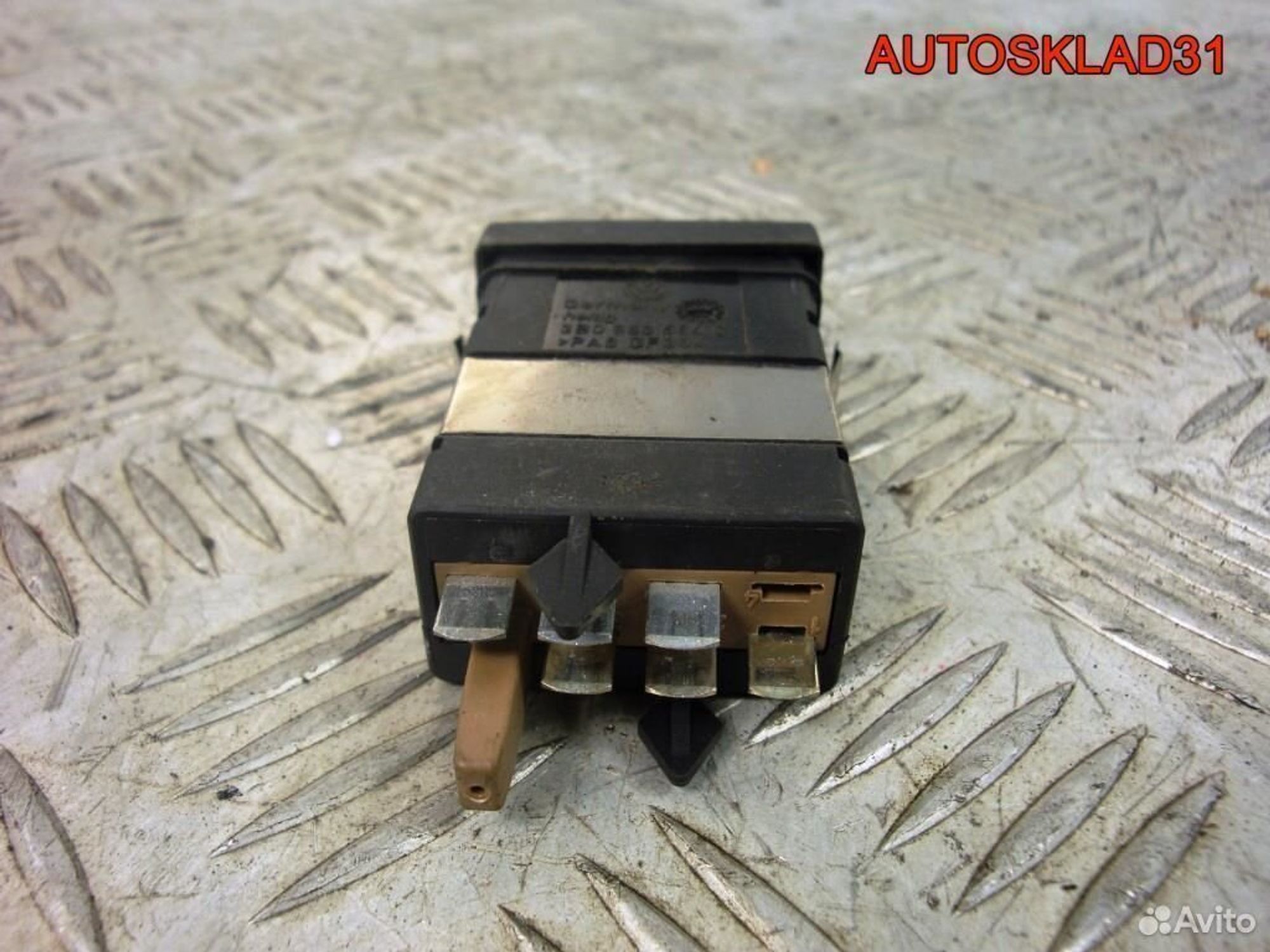 Кнопка обогрева сидений VW Passat B5 3B0963564C, 600 рублей, Дубовое