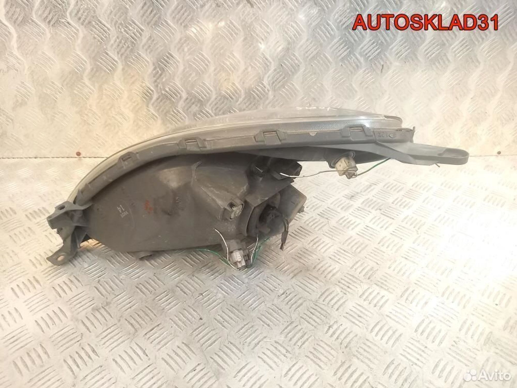 Фара правая Toyota Yaris Verso 1999-2005, 7700 рублей, Дубовое