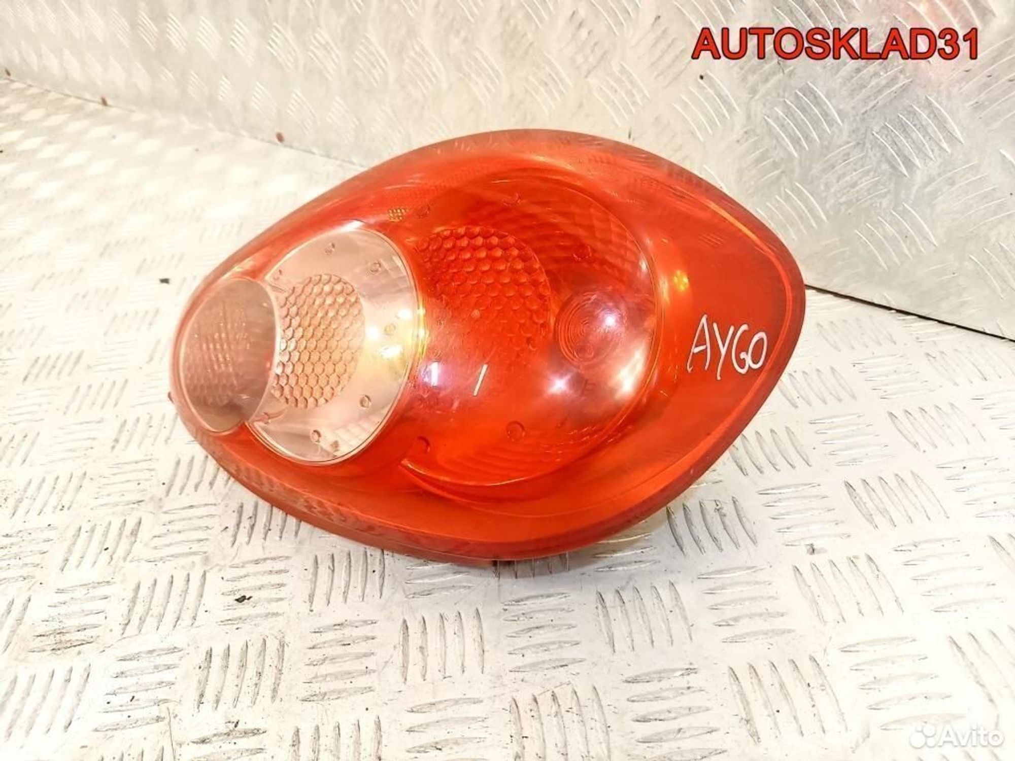 Фонарь задний правый Toyota Aygo 815600H020, 4100 рублей, Дубовое