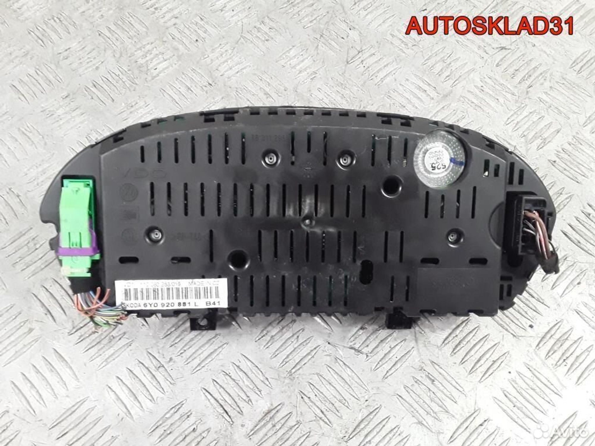 Панель приборов Skoda Fabia 6Y0920881L бензин, 3600 рублей, Дубовое