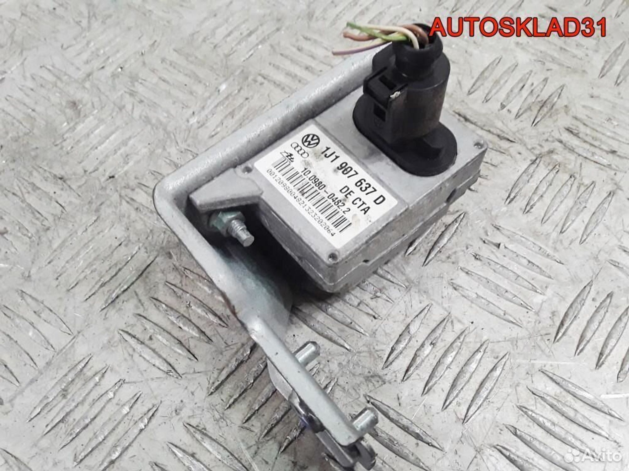 Датчик ускорения Volkswagen Golf 4 1J0907655A, 4000 рублей, Дубовое