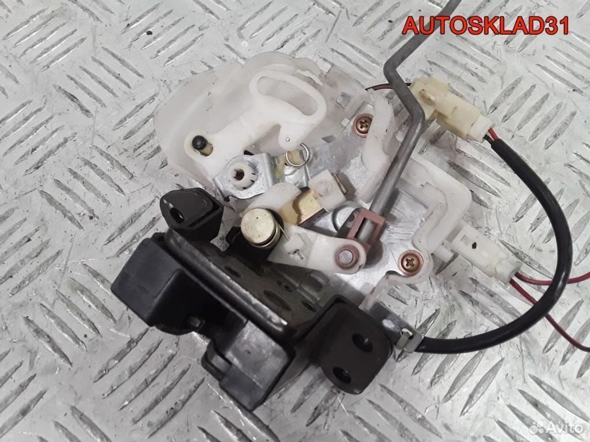 Замок багажника Mazda 6 GG GJ5E62310 Универсал, 1200 рублей, Дубовое