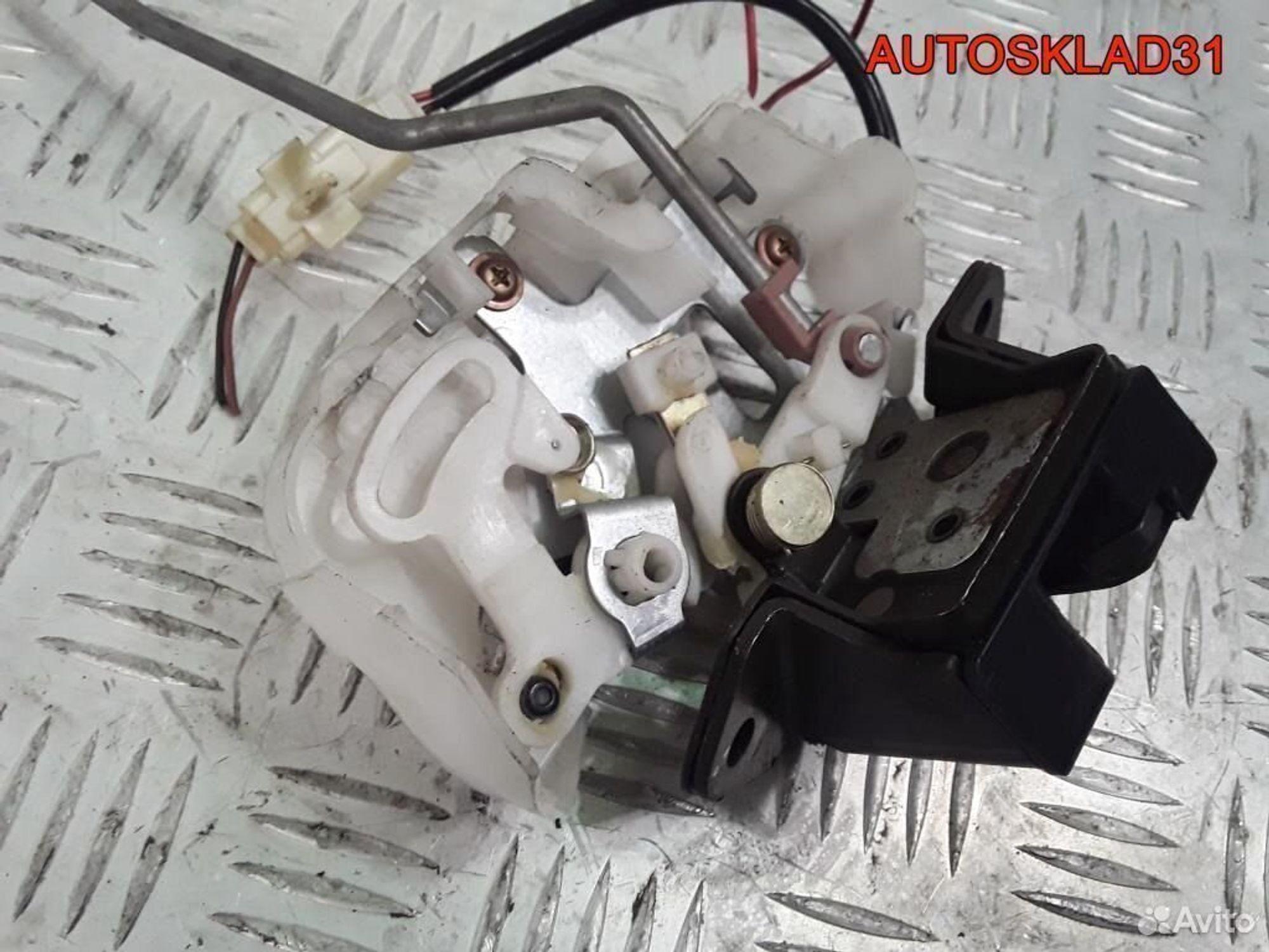 Замок багажника Mazda 6 GG GJ5E62310 Универсал, 1200 рублей, Дубовое