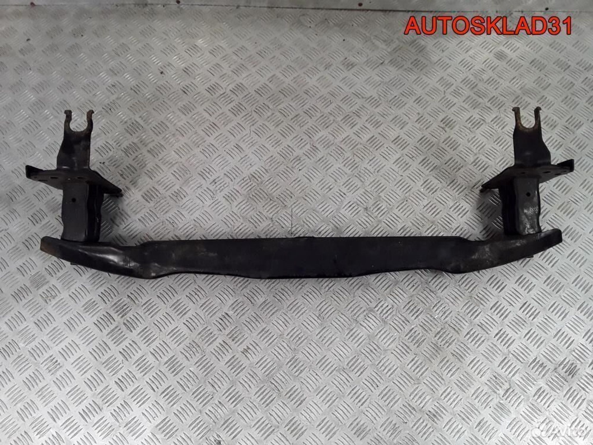 Усилитель переднего бампера VW Touareg 7L0807109E, 2500 рублей, Дубовое