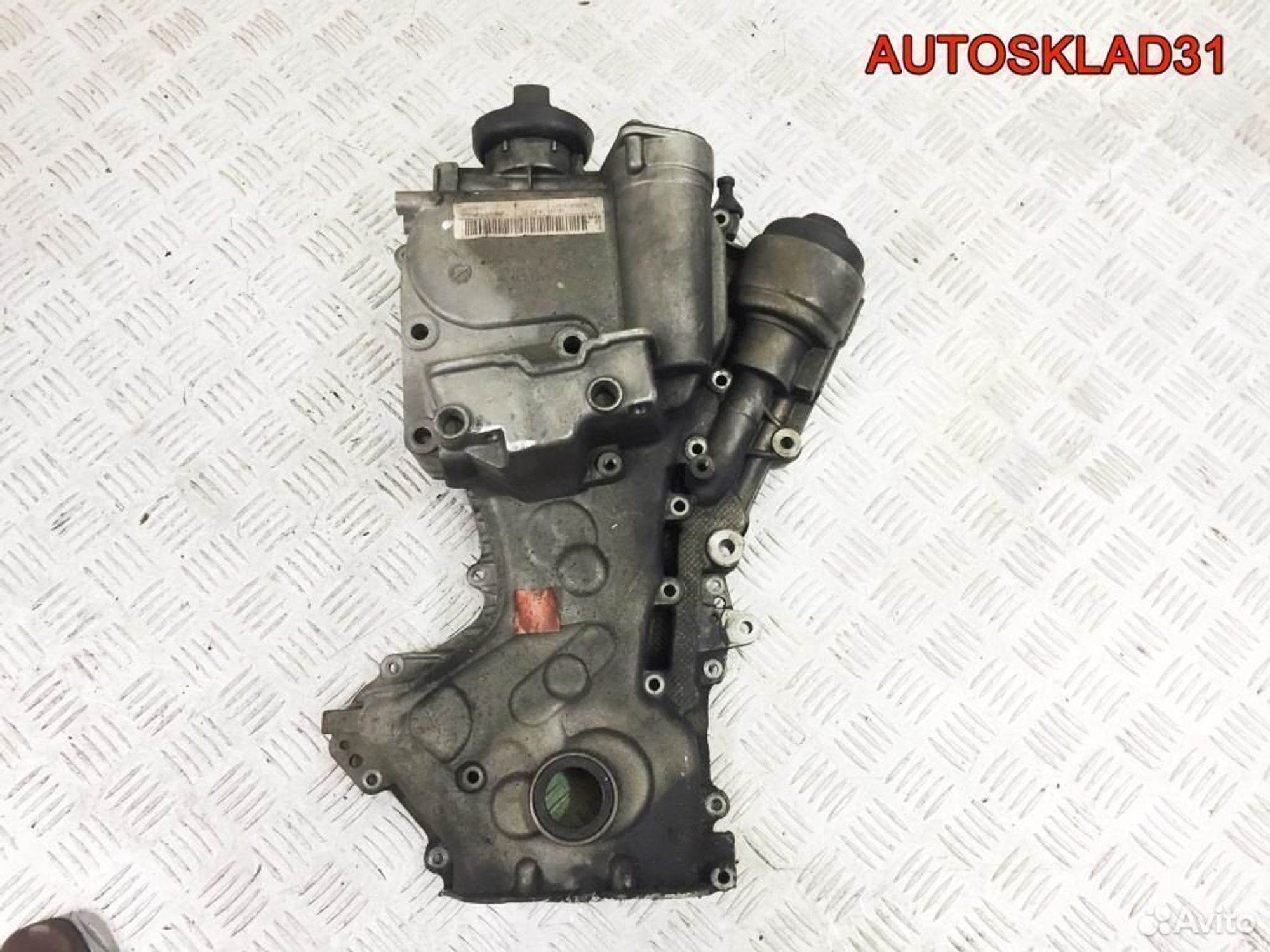 Крышка двигателя передняя VW Golf 5 BLP 03C109211G, 2900 рублей, Дубовое
