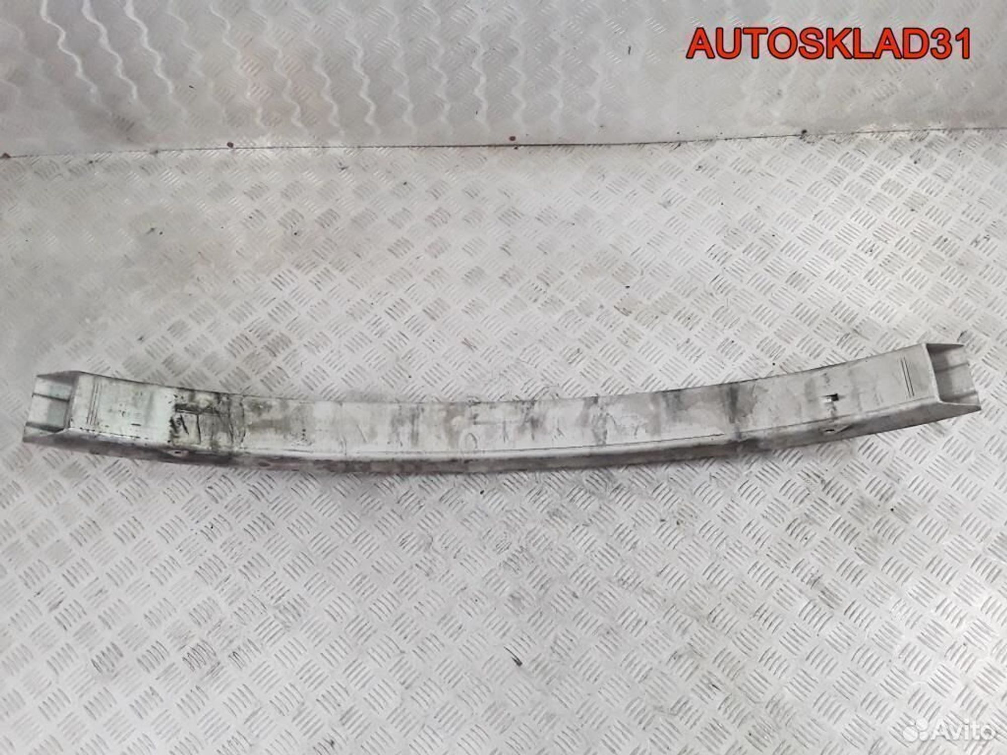 Усилитель переднего бампера VW Passat B5 3B0807113, 1800 рублей, Дубовое