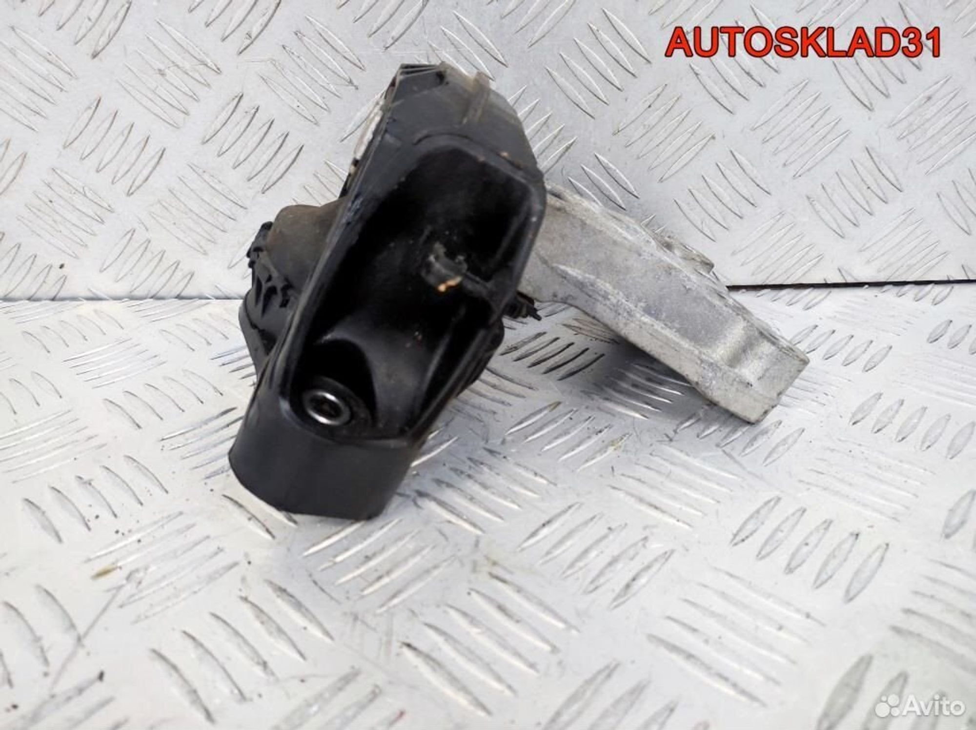 Опора двигателя правая Peugeot 208 9676771080, 2100 рублей, Дубовое