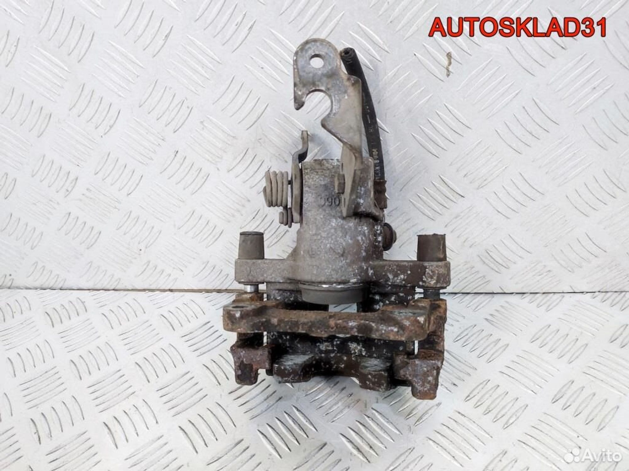 Суппорт тормозной задний правый Nissan Primera P12, 3700 рублей, Дубовое