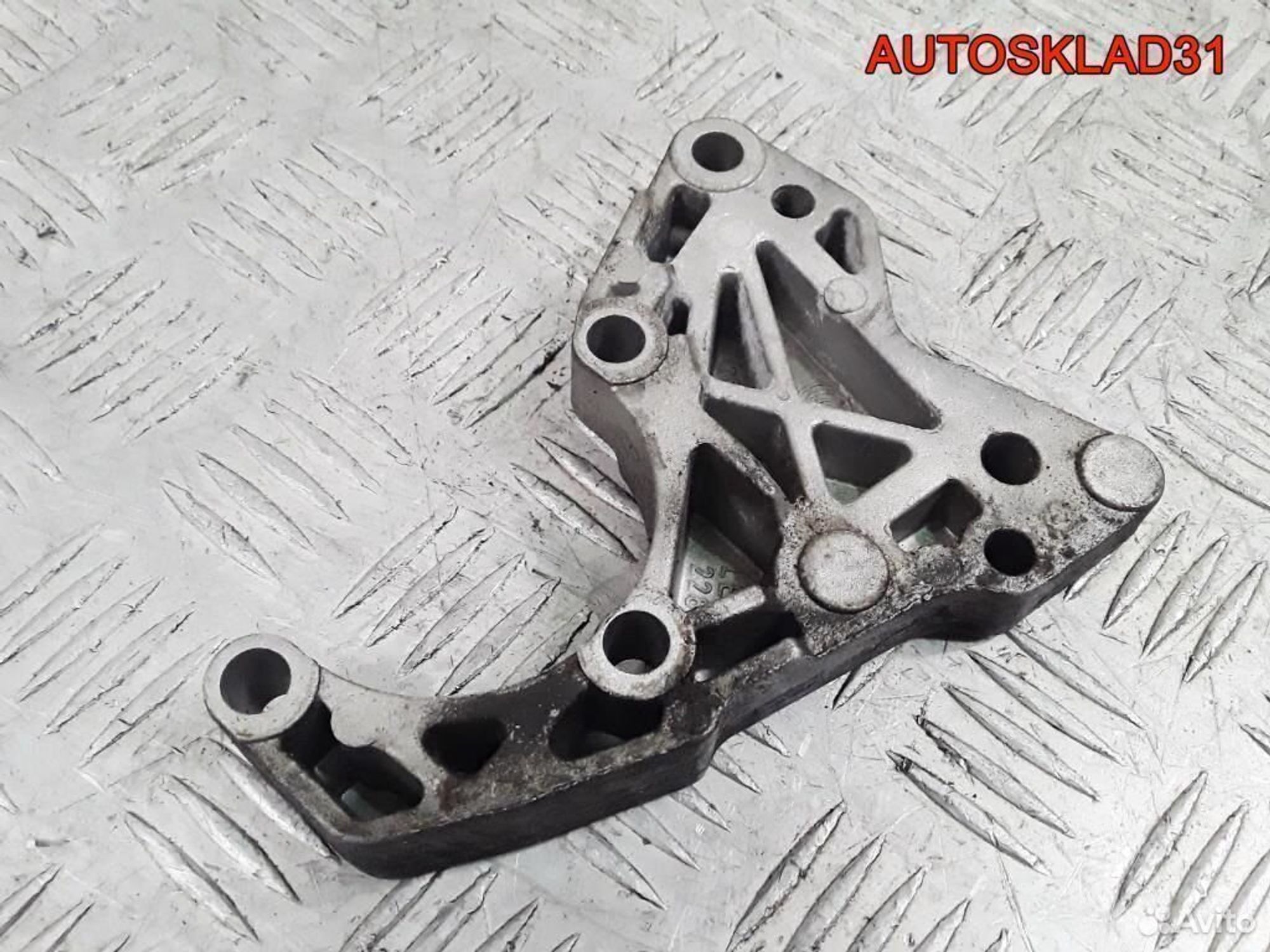 Кронштейн гидроусилителя BMW E46 32412247556, 900 рублей, Дубовое