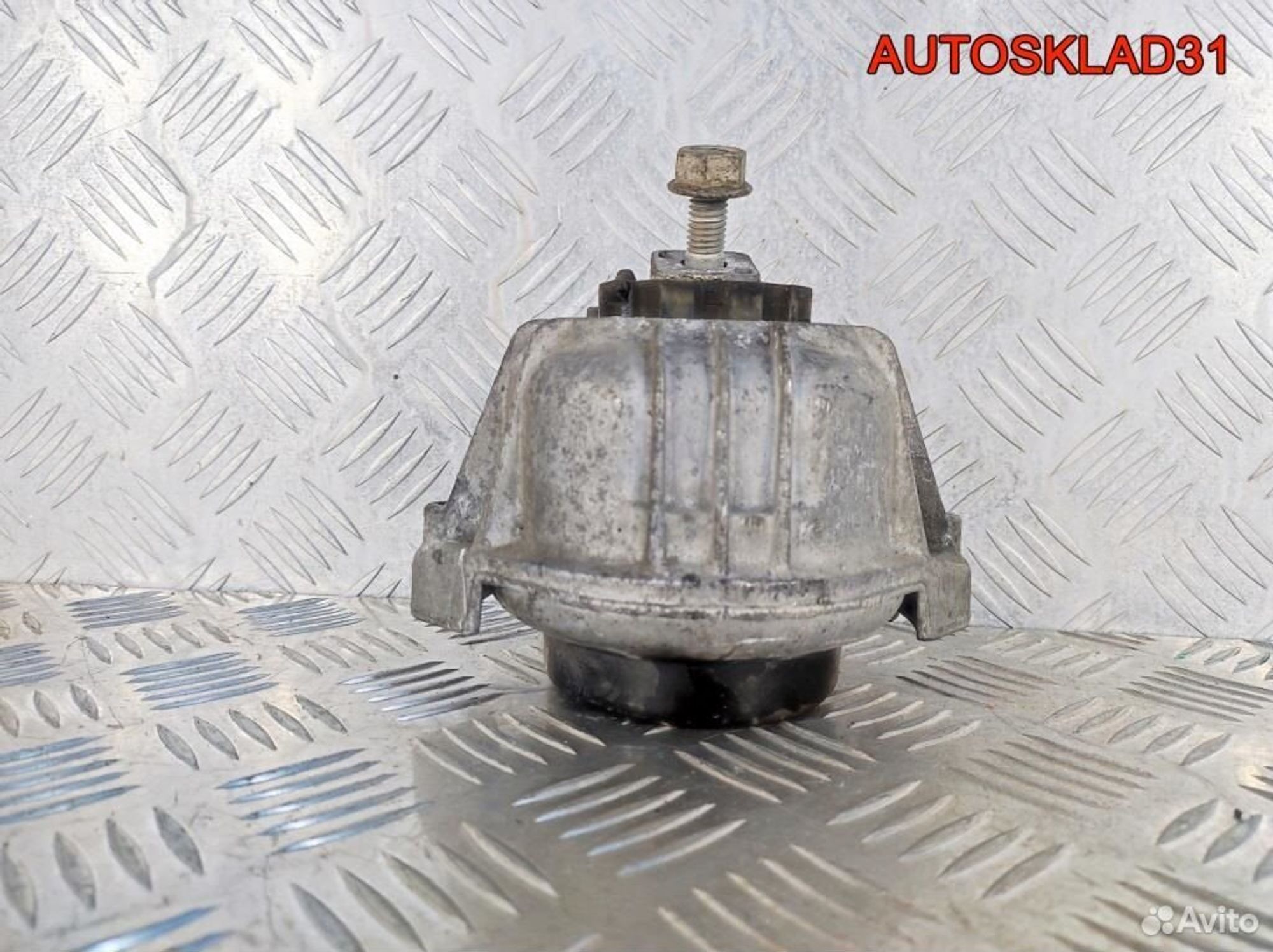 Опора двигателя BMW E90 2,0 N47D20C Дизель, 2600 рублей, Дубовое