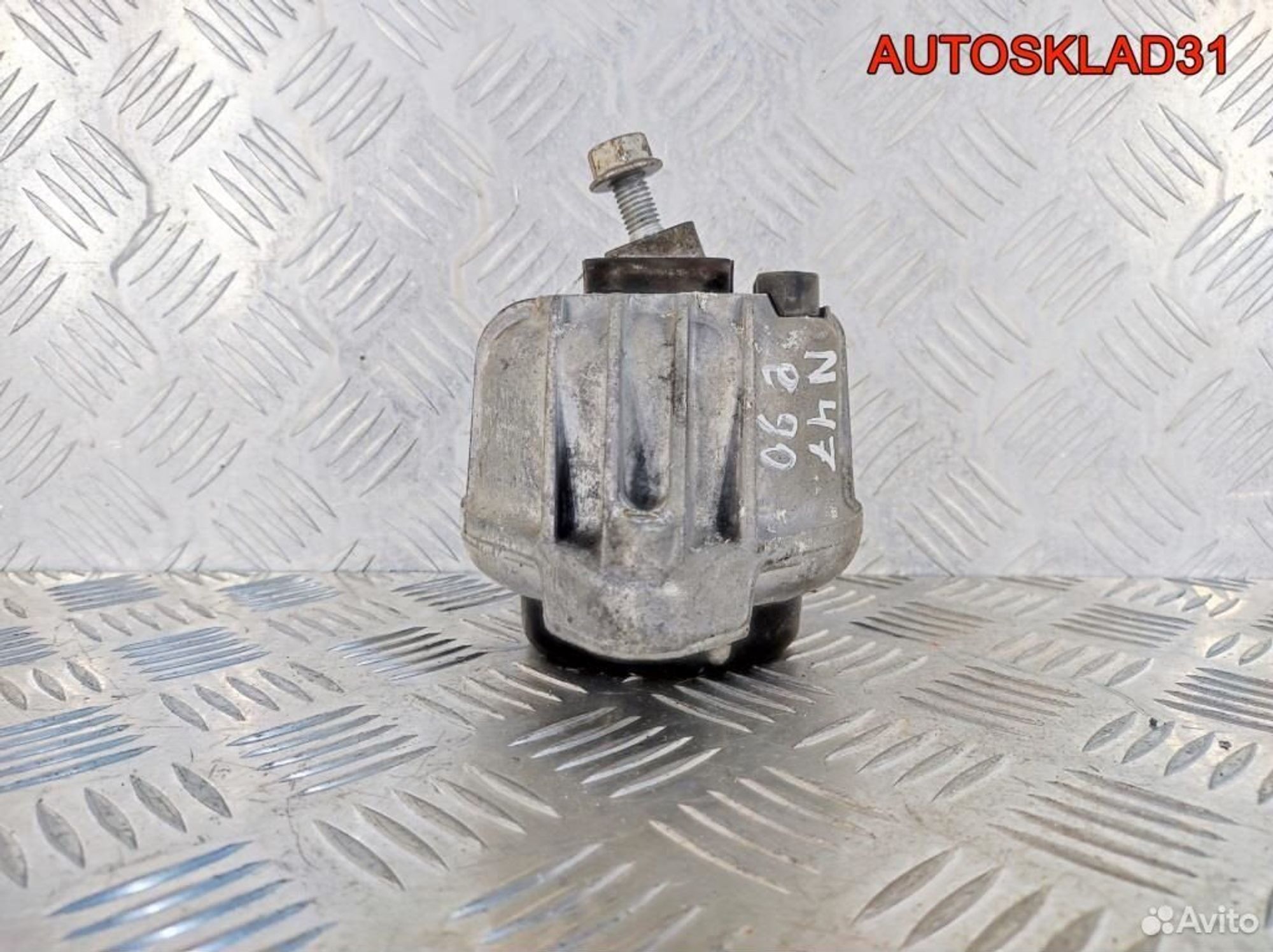 Опора двигателя BMW E90 2,0 N47D20C Дизель, 2600 рублей, Дубовое