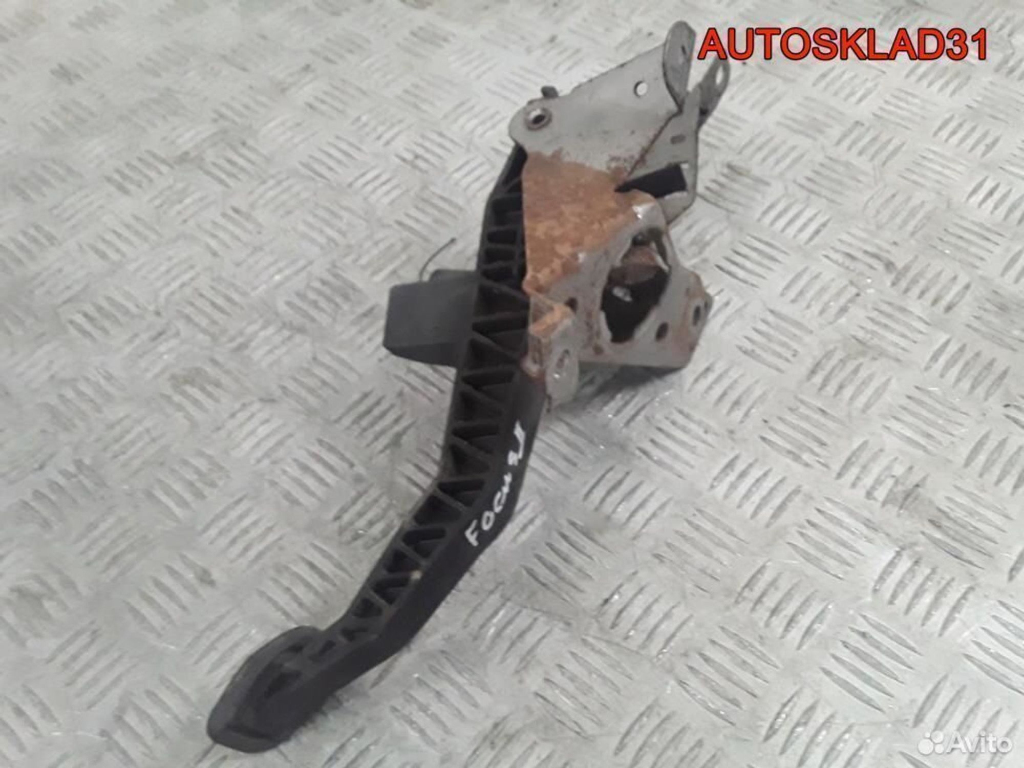 Педаль сцепления Ford Focus 2 4M517B633XB, 1100 рублей, Дубовое