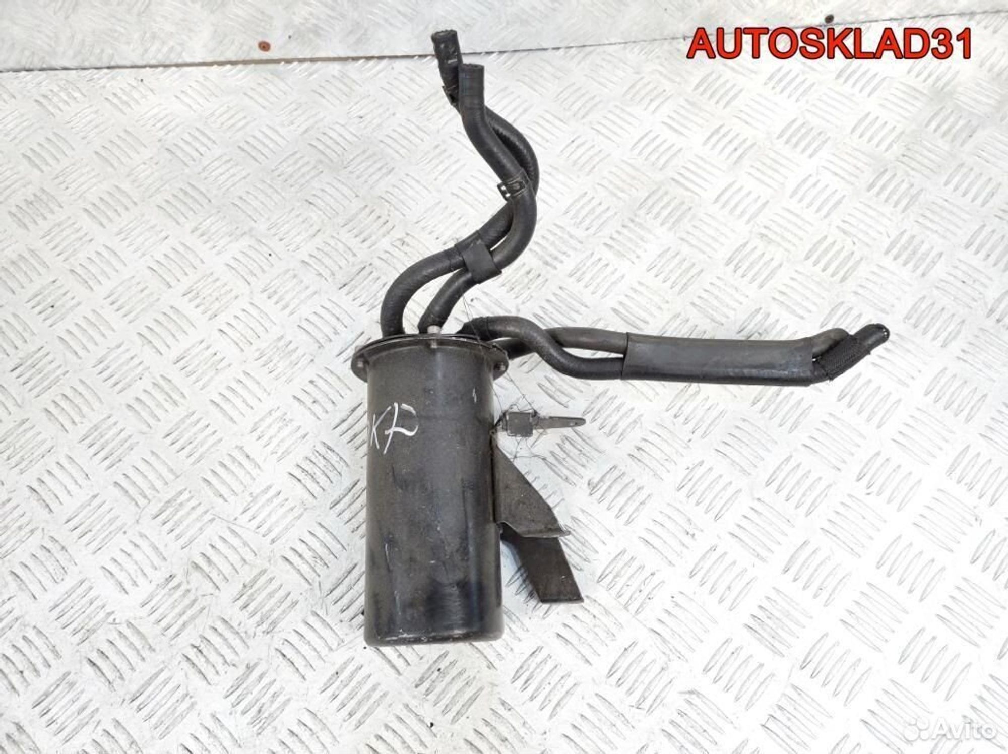 Корпус топливного фильтра VW Passat B6 3C0127400A, 4100 рублей, Дубовое