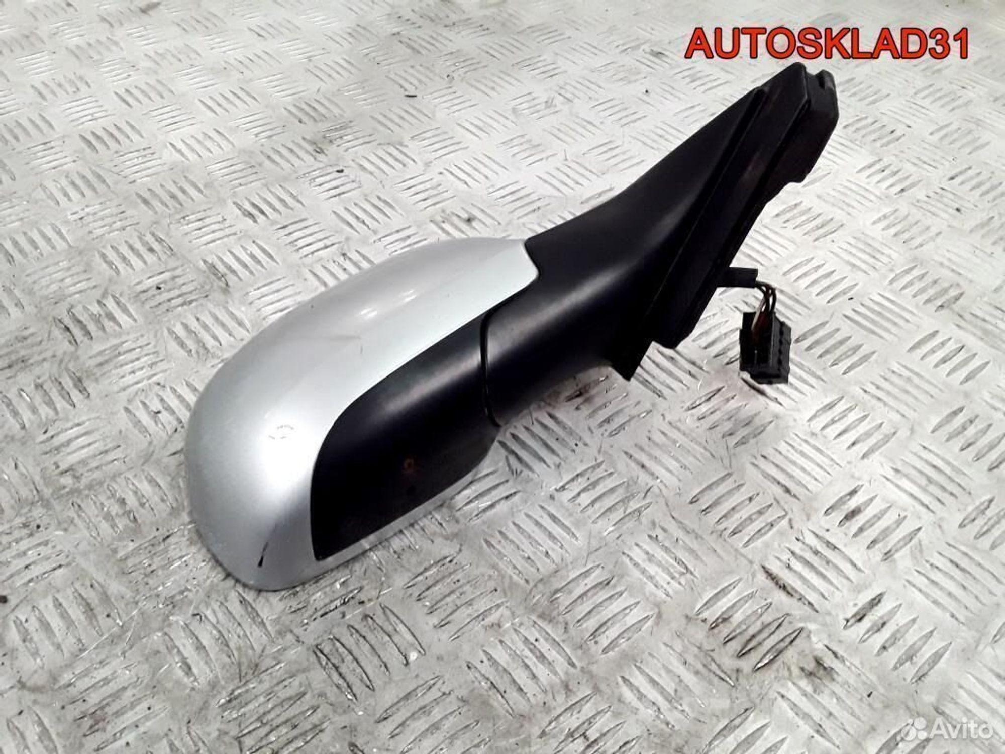 Зеркало правое электрическое Audi A3 8L1858500B, 1800 рублей, Дубовое