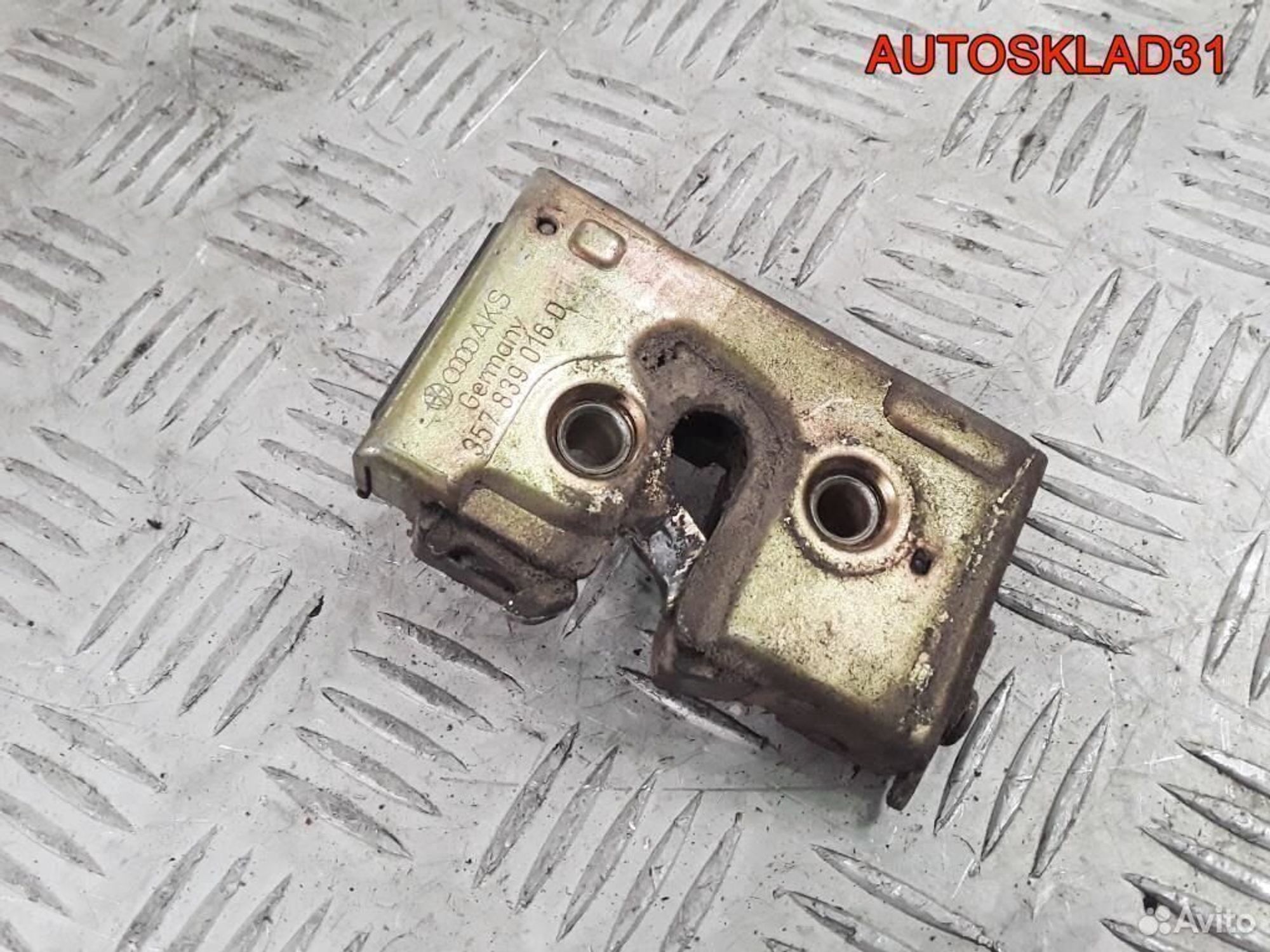 Замок двери задней правой VW Passat B4 357839016D, 1400 рублей, Дубовое