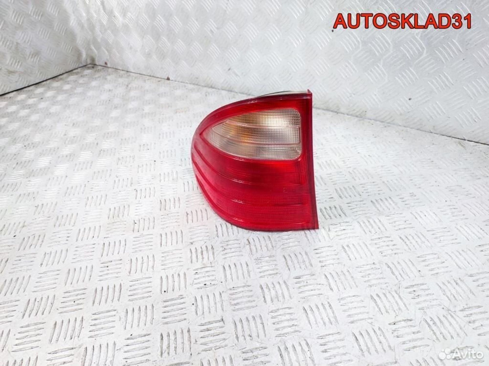 Фонарь задний наружный левый Mercedes Benz W210, 2300 рублей, Дубовое