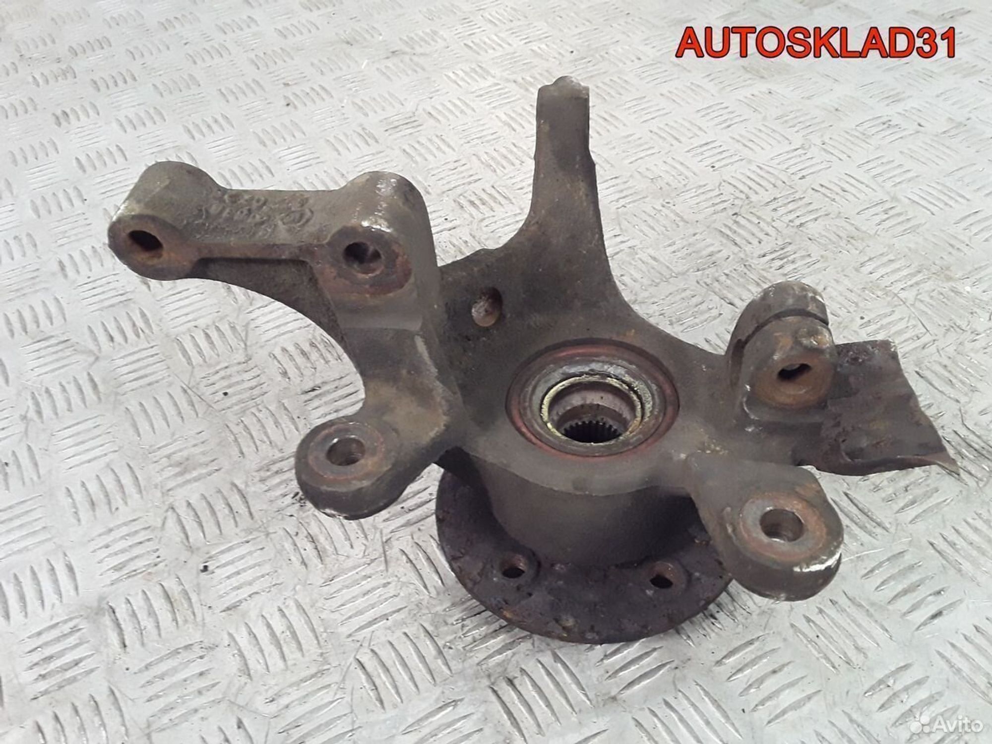 Кулак поворотный передний правый Mercedes Vito 638, 4100 рублей, Дубовое