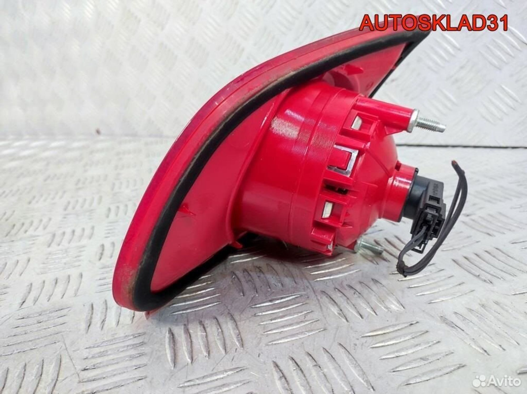 Фонарь задний внутренний левый VW Passat 3C9945093, 1700 рублей, Дубовое