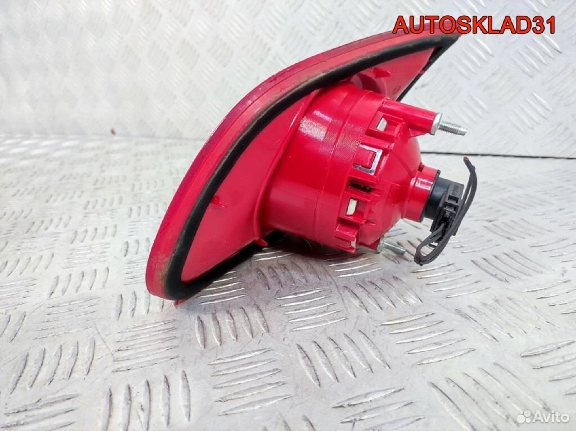 Фонарь задний внутренний левый VW Passat 3C9945093, 1700 рублей, Дубовое