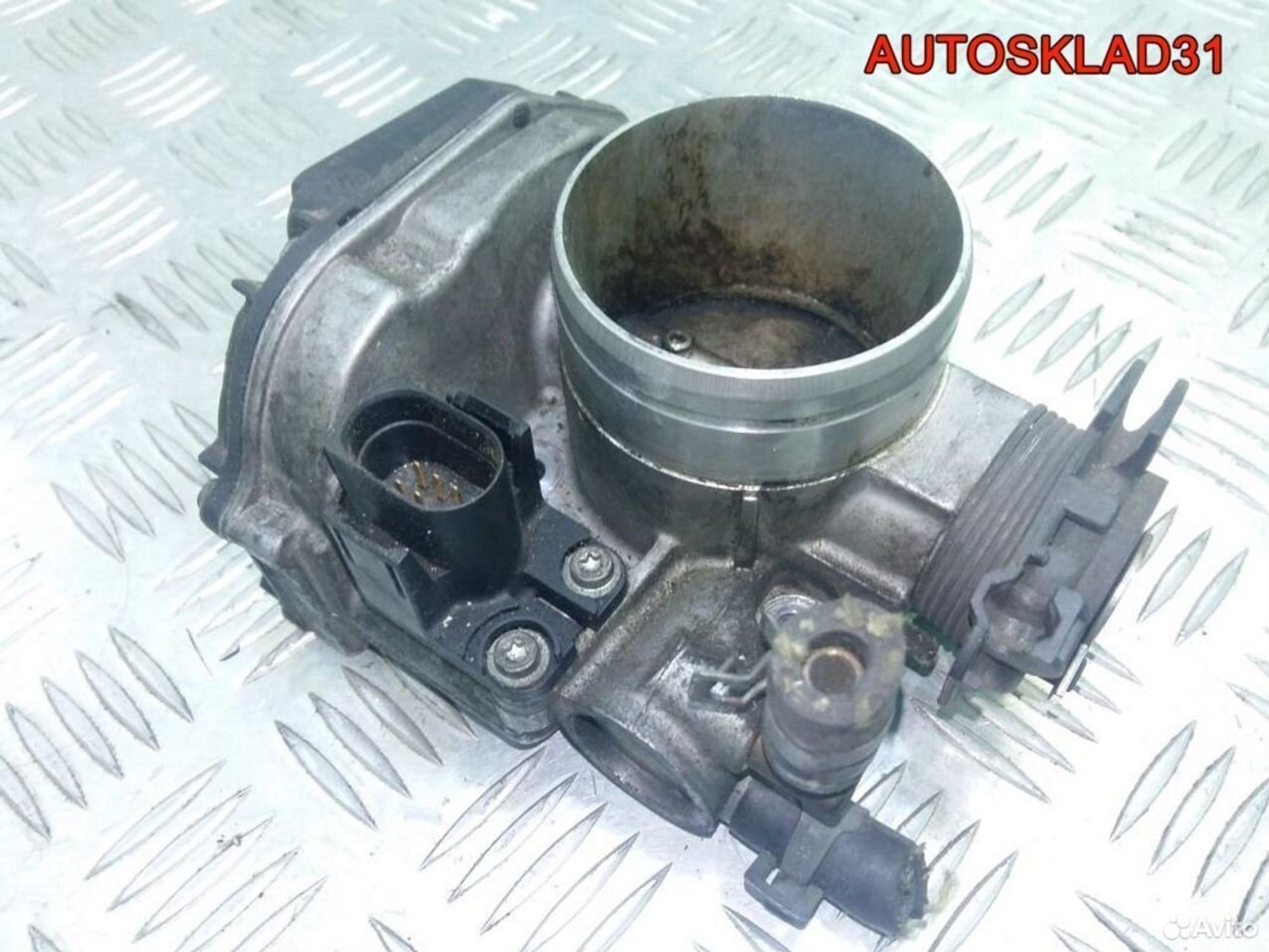 Заслонка дроссельная Volkswagen Golf 4 06A133064J, 3200 рублей, Дубовое