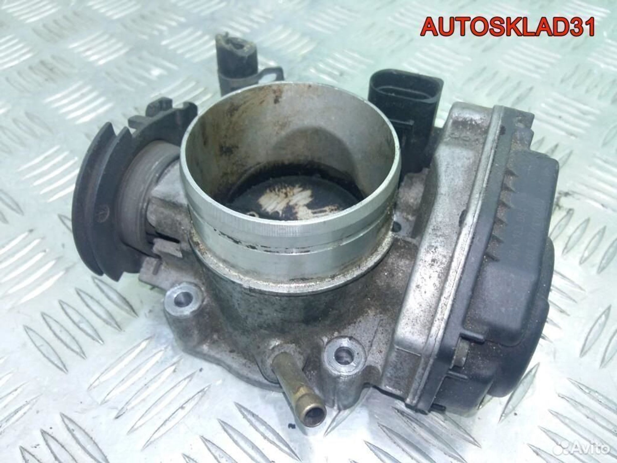 Заслонка дроссельная Volkswagen Golf 4 06A133064J, 3200 рублей, Дубовое