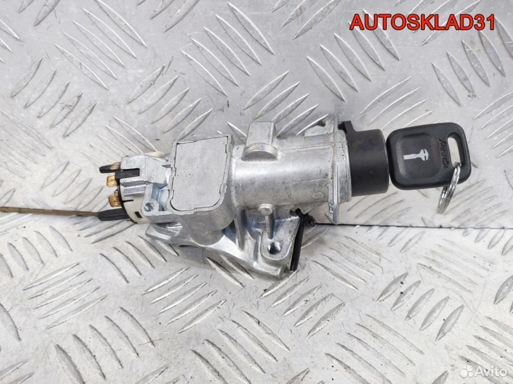 Замок зажигания Audi A4 B5 4D0905851A, 3200 рублей, Дубовое