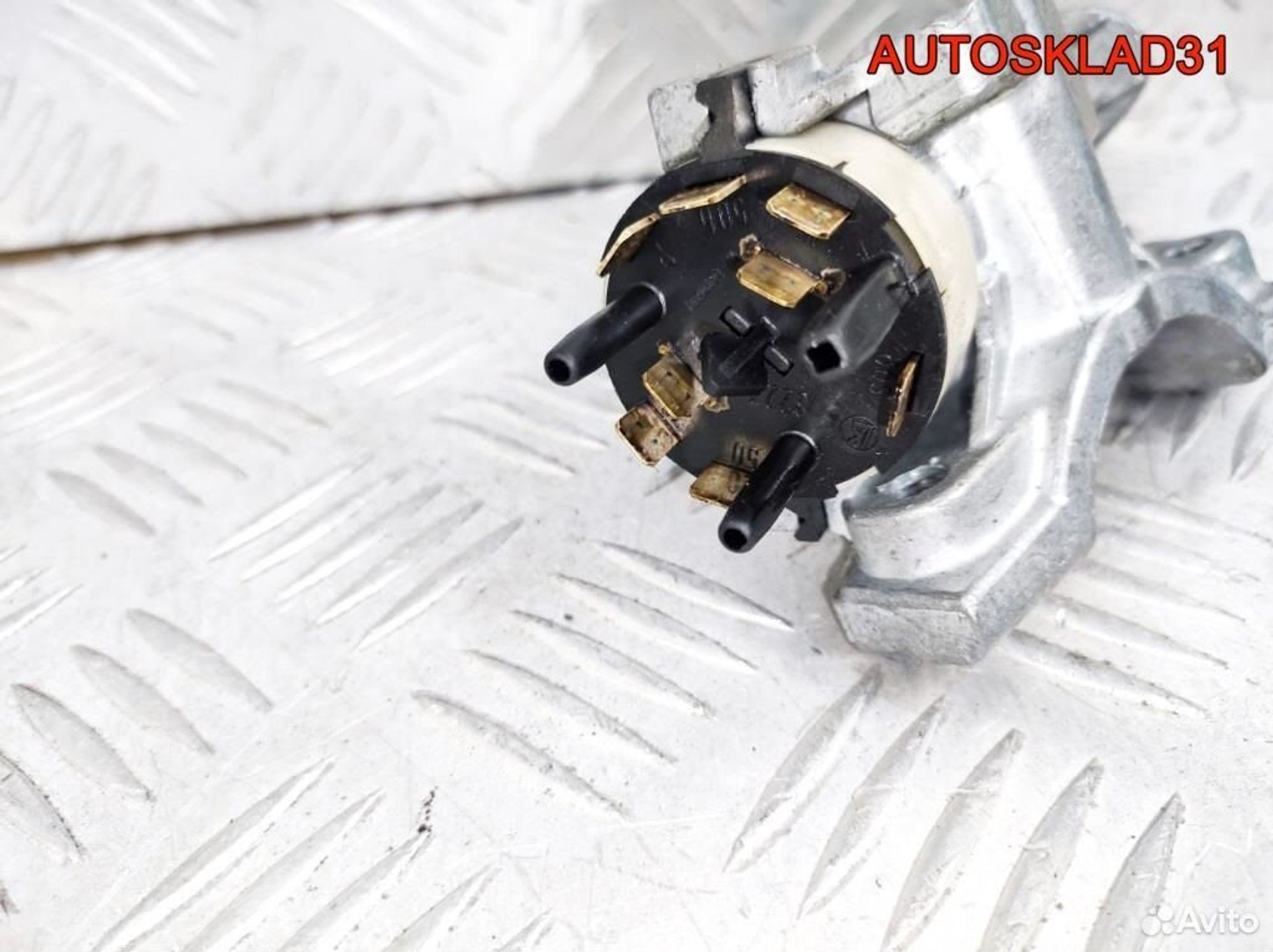 Замок зажигания Audi A4 B5 4D0905851A, 3200 рублей, Дубовое