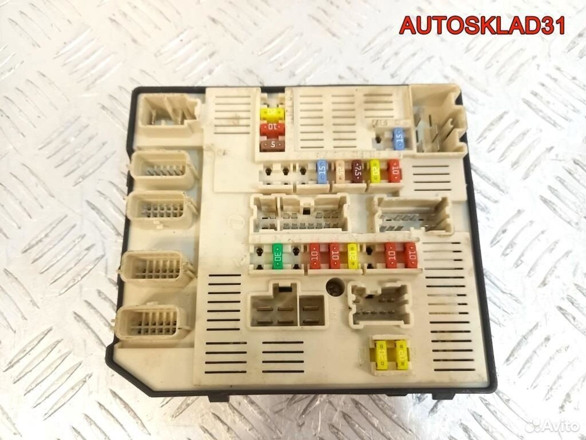 Блок предохранителей Renault Megane 3 284B65125R, 6200 рублей, Дубовое