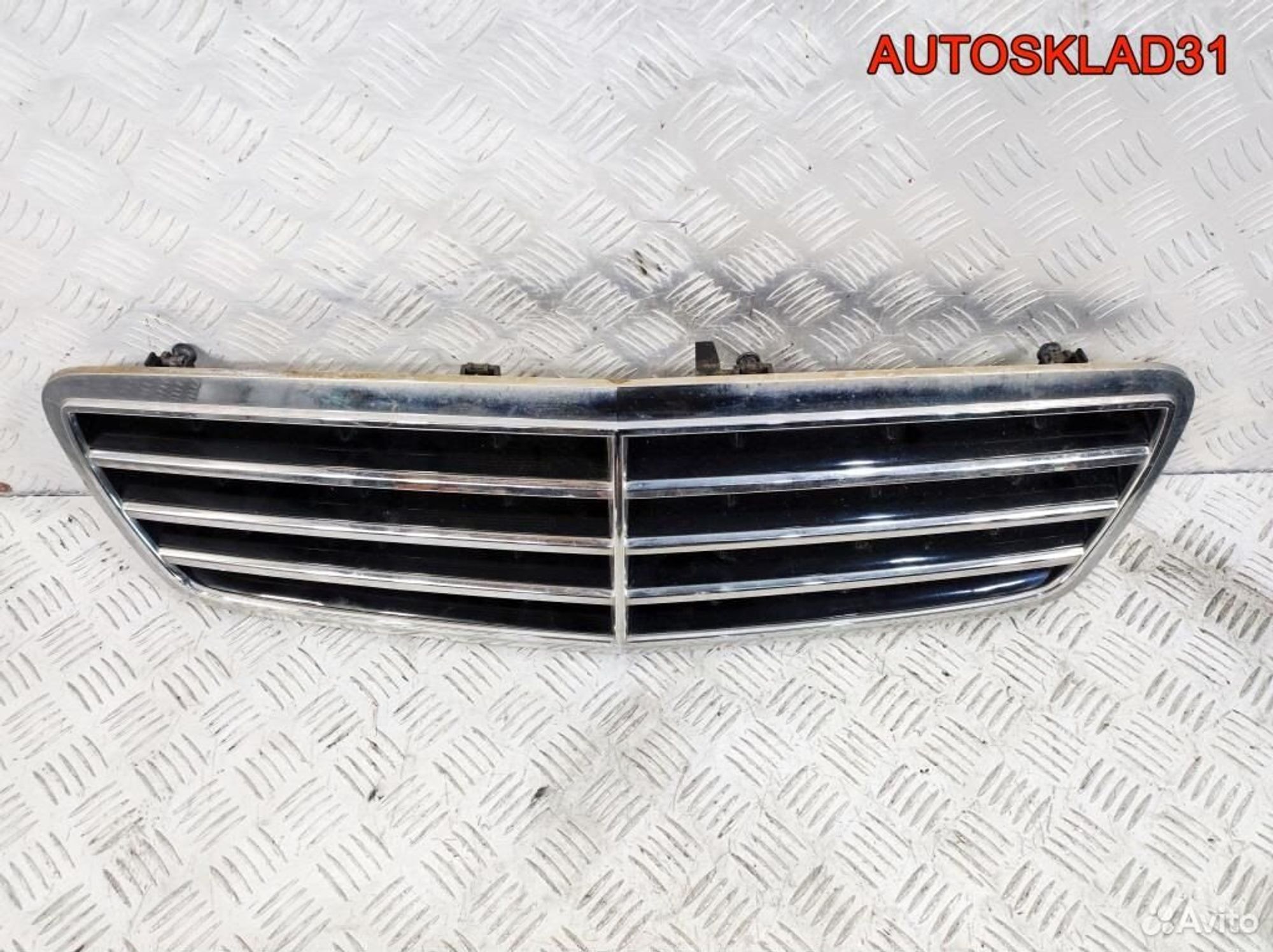 Решетка радиатора Mercedes Benz W203 A2038800223, 5400 рублей, Дубовое