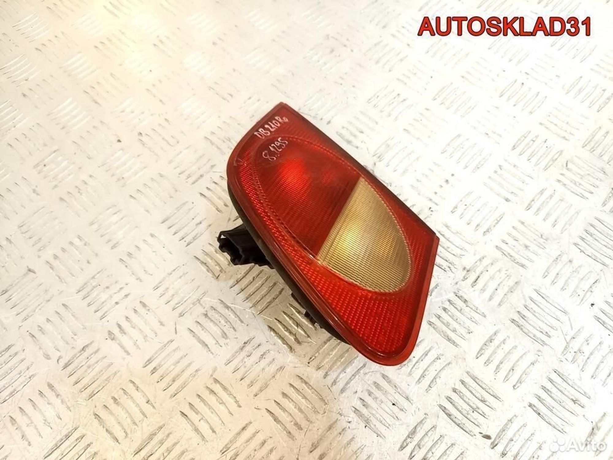 Фонарь задний правый Mercedes W210 A2108201064, 700 рублей, Дубовое