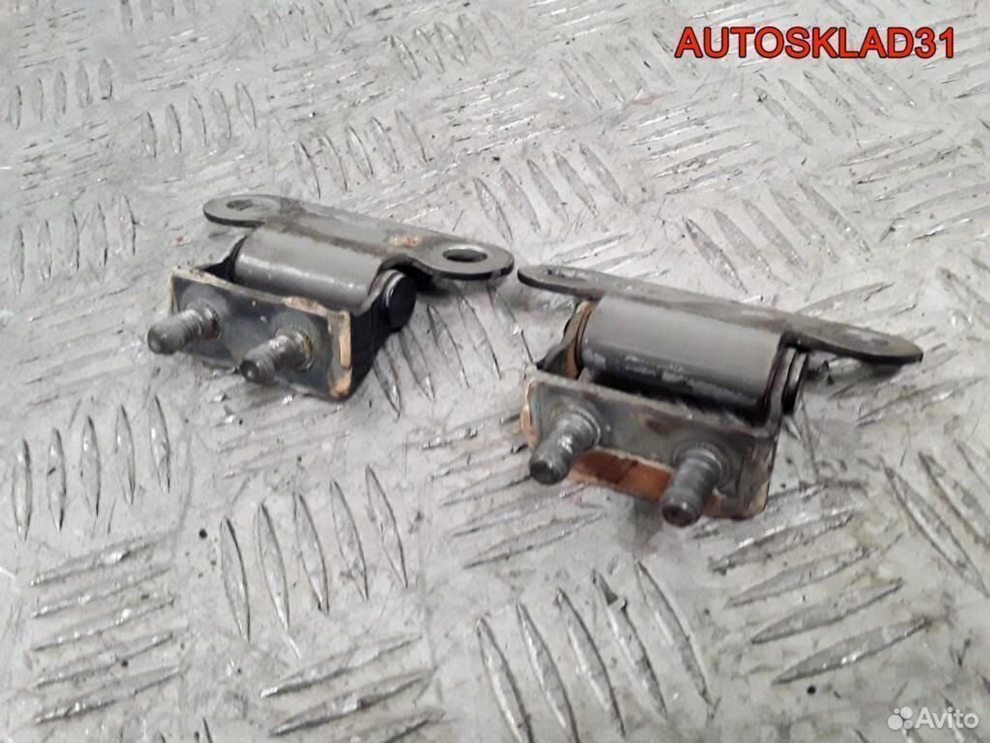 Петли двери багажника Toyota Corolla Verso, 1800 рублей, Дубовое