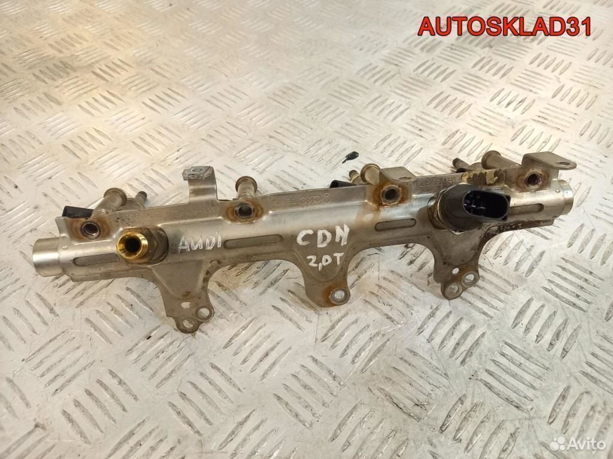 Рейка топливная Audi Q5 8R 2,0 CDN 06J133317M, 1200 рублей, Дубовое