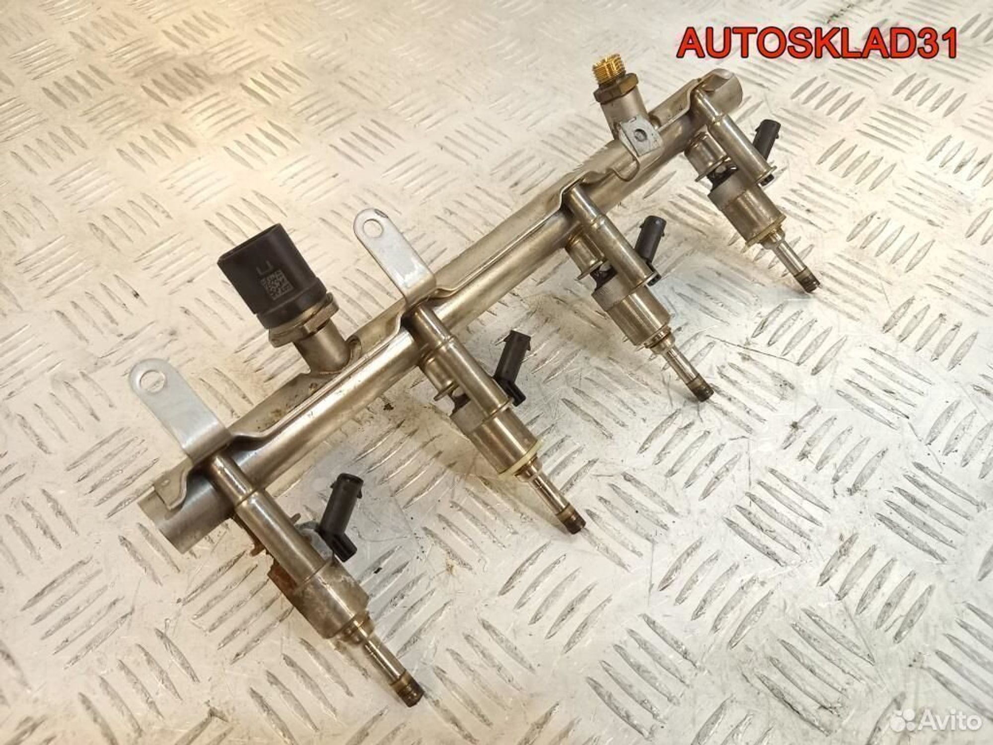 Рейка топливная Audi Q5 8R 2,0 CDN 06J133317M, 1200 рублей, Дубовое