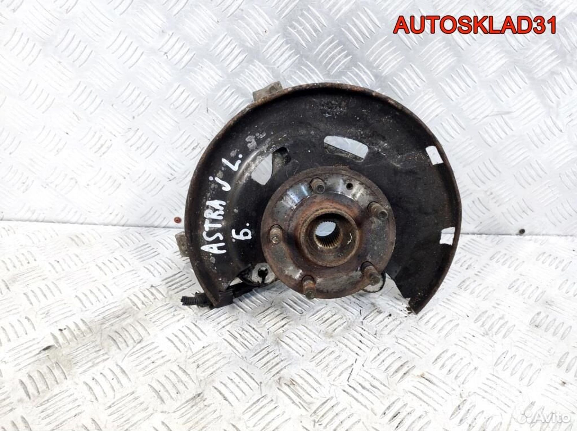 Кулак поворотный передний левый Opel Astra J, 4900 рублей, Дубовое