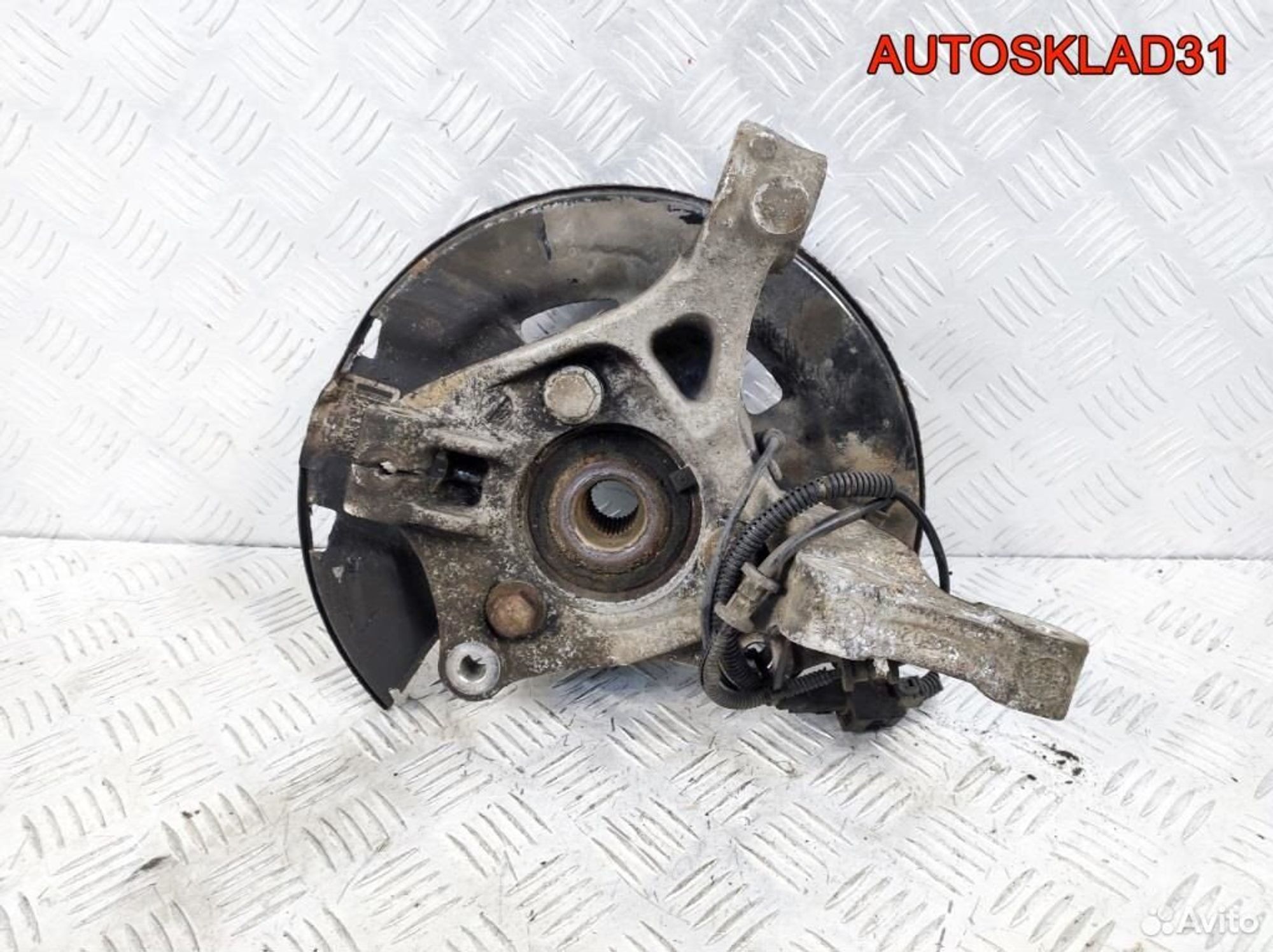 Кулак поворотный передний левый Opel Astra J, 4900 рублей, Дубовое