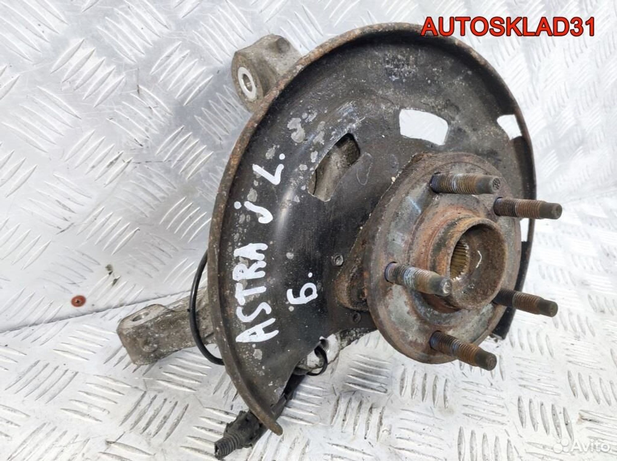 Кулак поворотный передний левый Opel Astra J, 4900 рублей, Дубовое