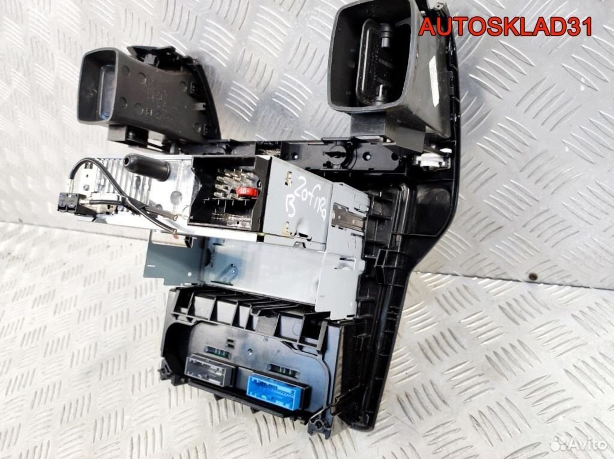 Магнитола Opel Zafira B 13431892, 20300 рублей, Дубовое