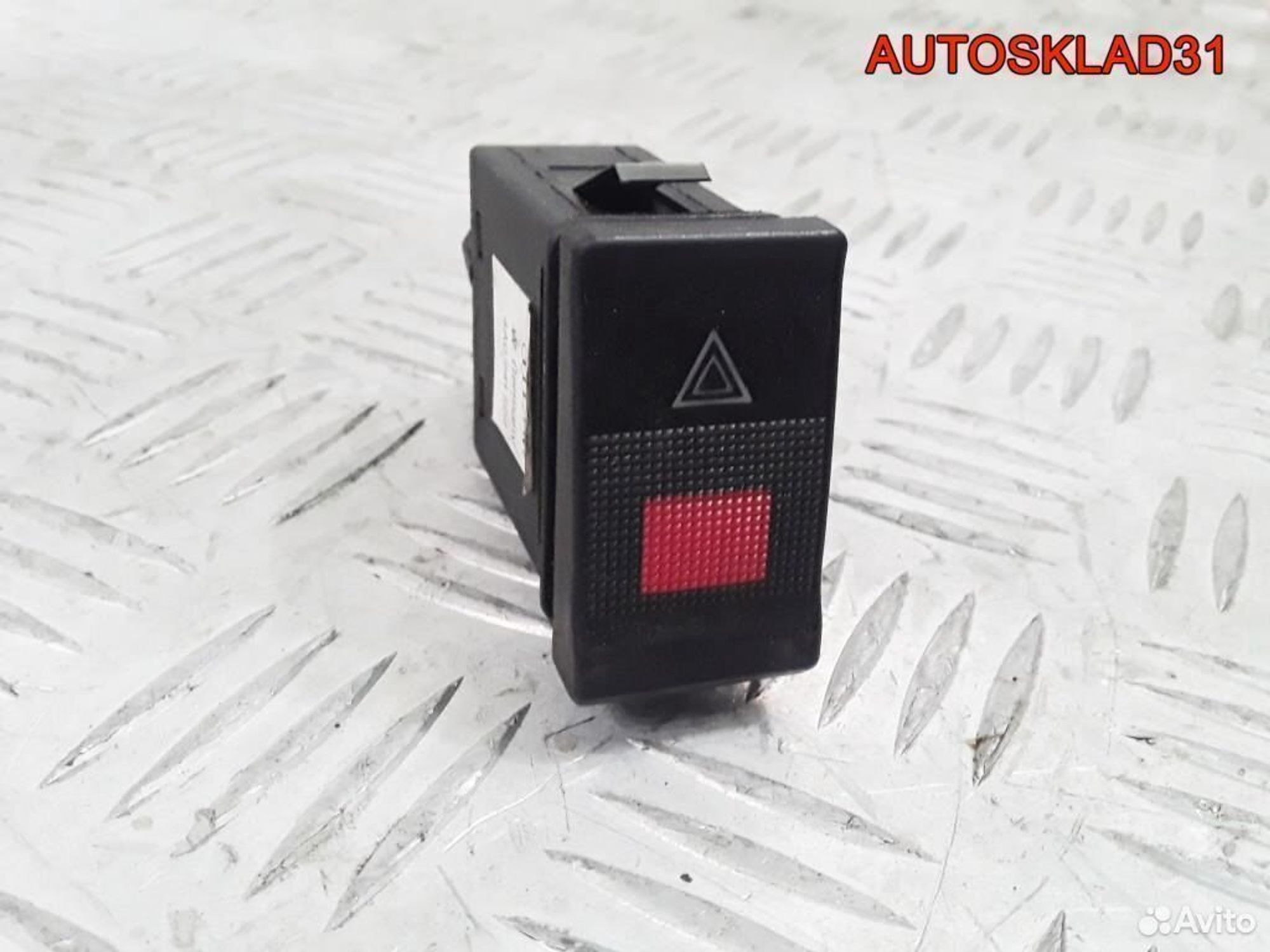 Кнопка аварийной сигнализации Audi A6 C4 4A0941509, 600 рублей, Дубовое